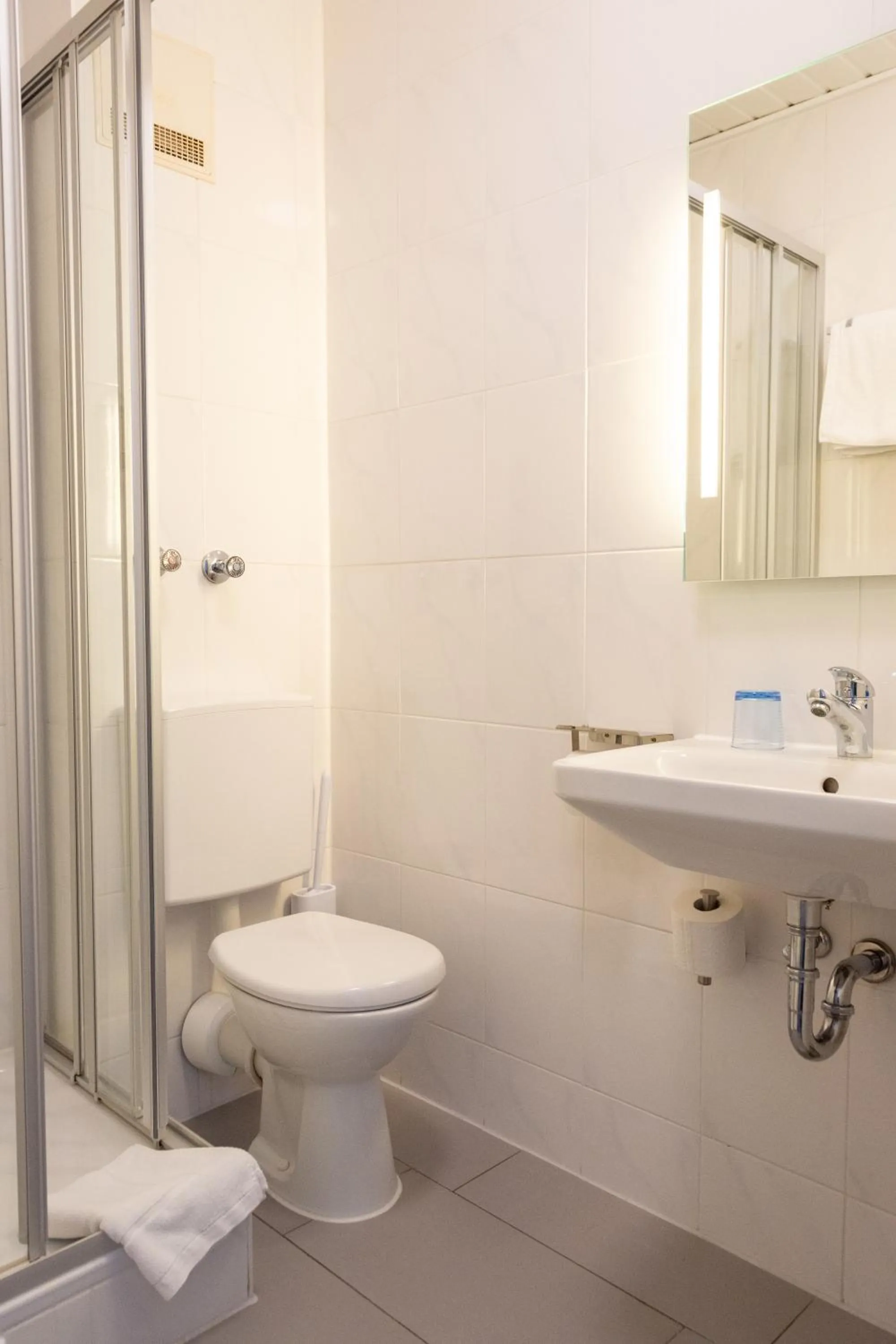 Bathroom in Cocco-Bello Smart Check-in Hotel