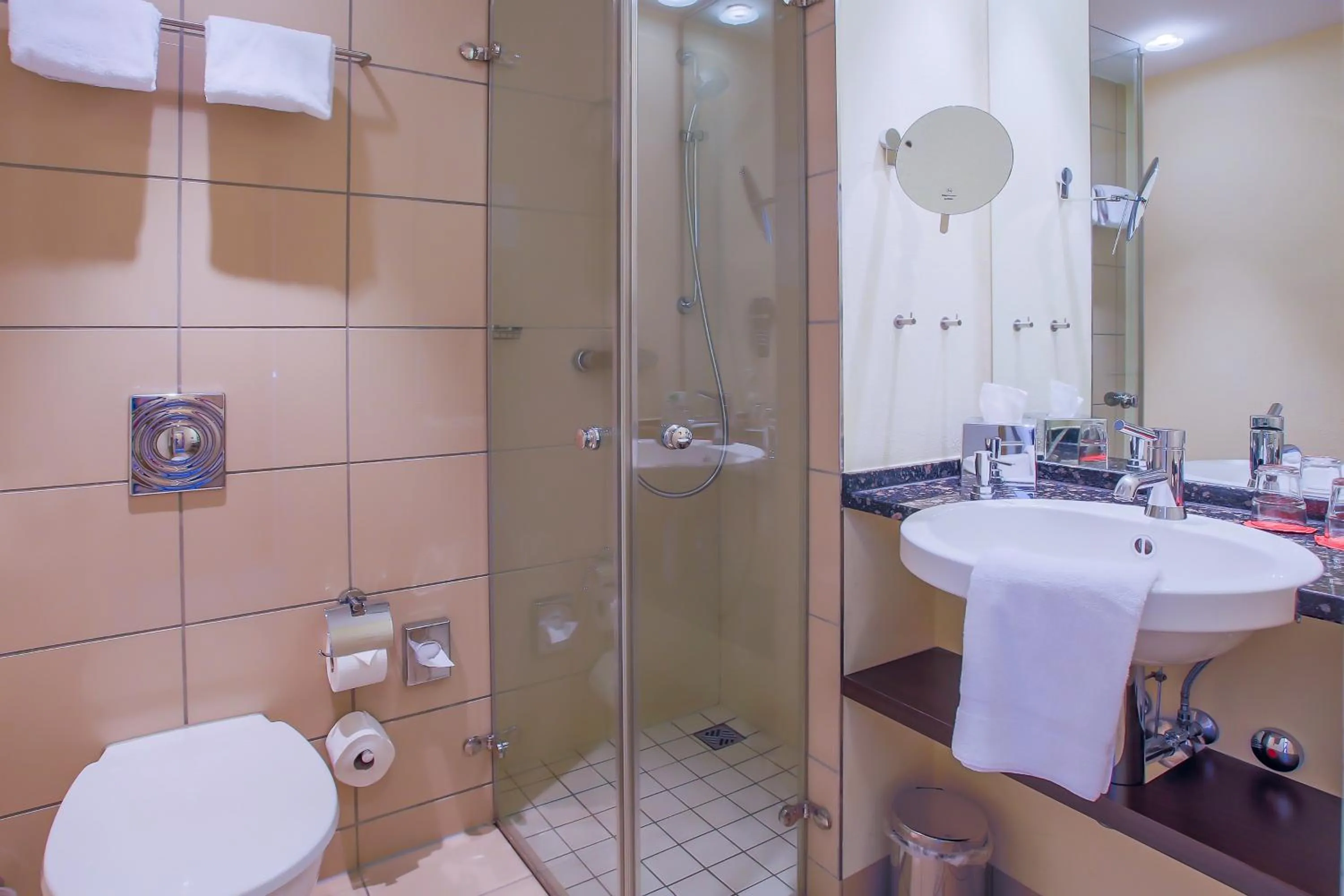 Bathroom in Hotel Kleines Meer