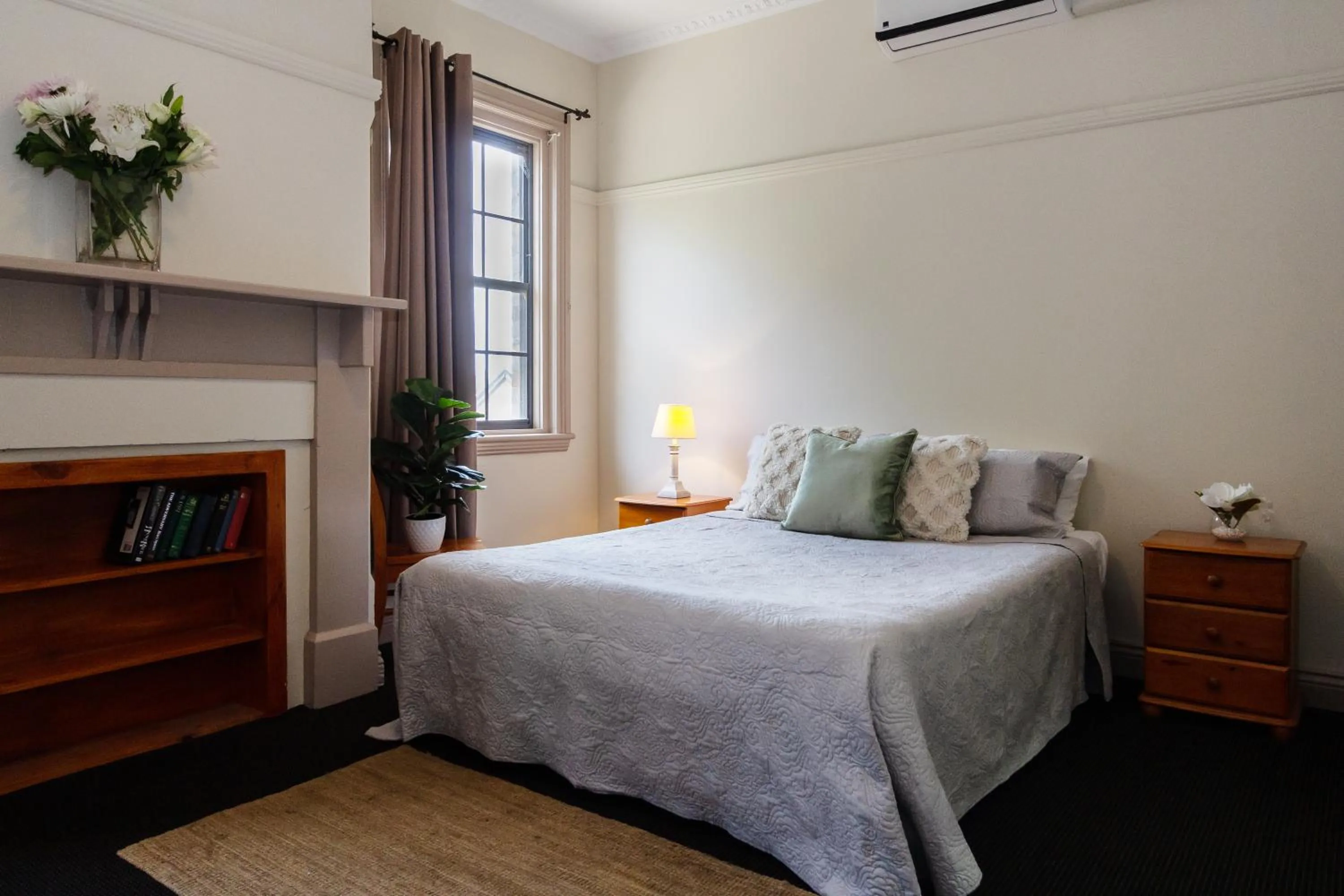 Bed in The Globe Hotel, Rylstone