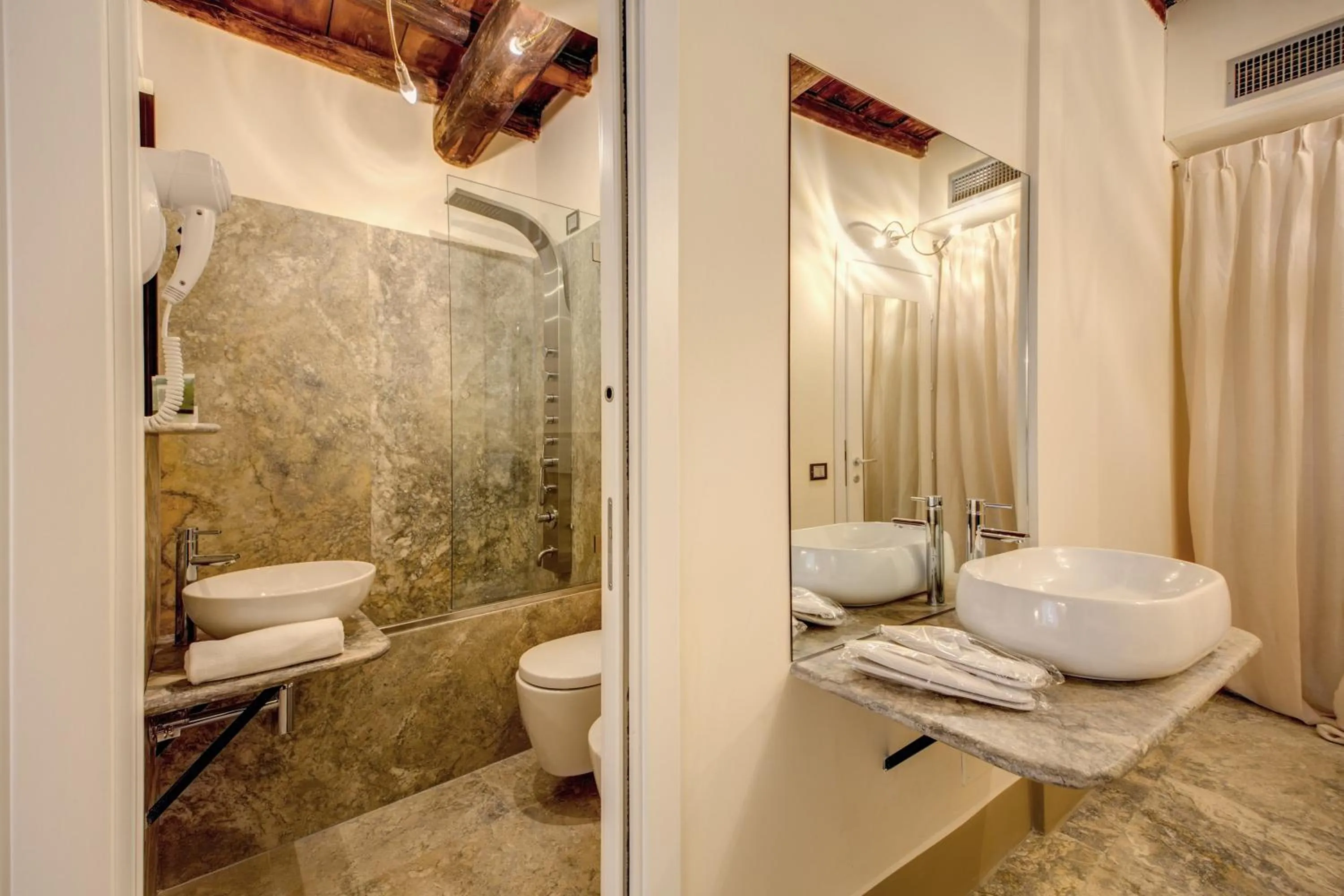 Bathroom in Residenze Argileto