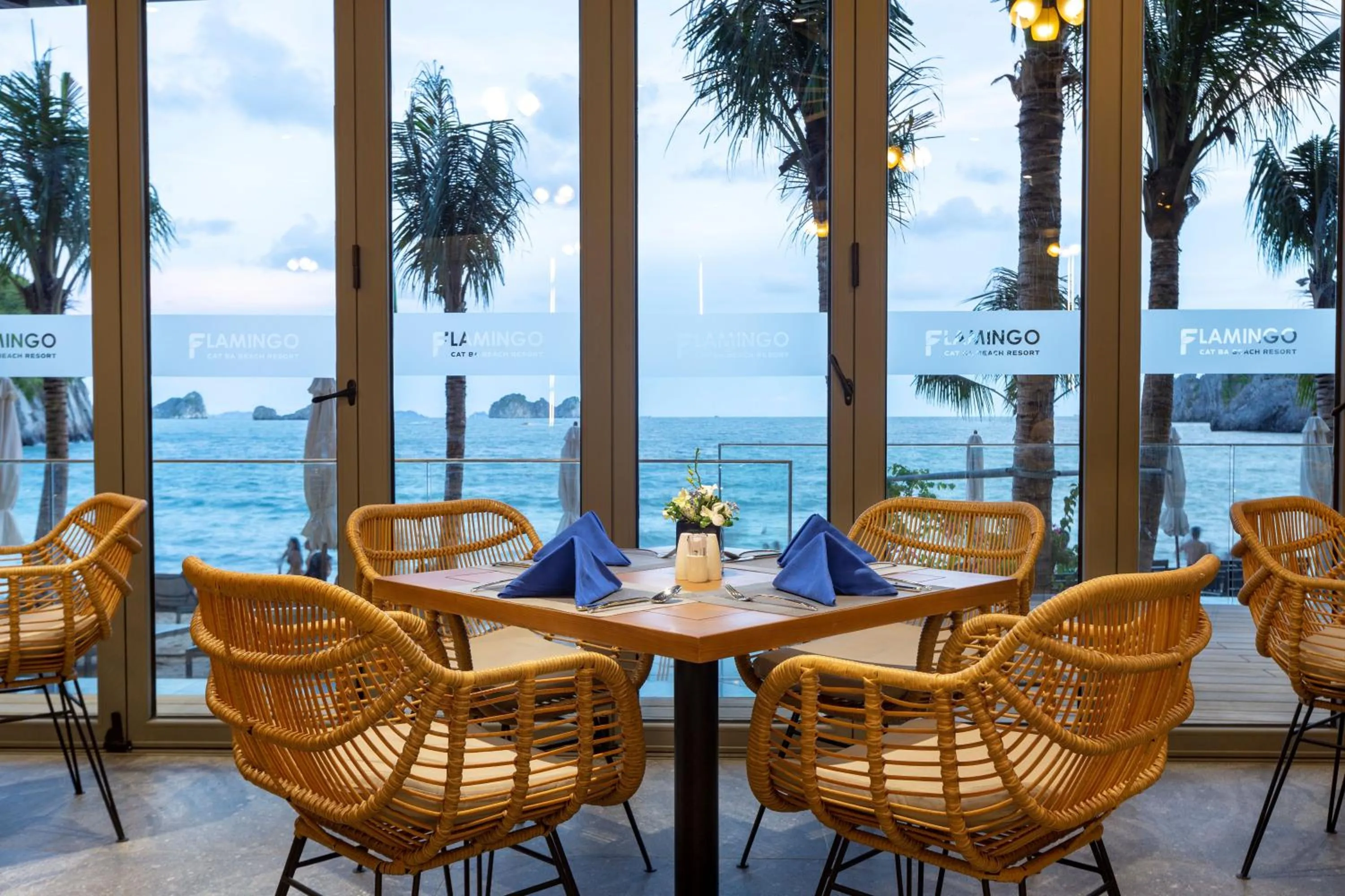 Restaurant/places to eat in Flamingo Cát Bà Resort Managed by Flamingo Hotels & Resorts