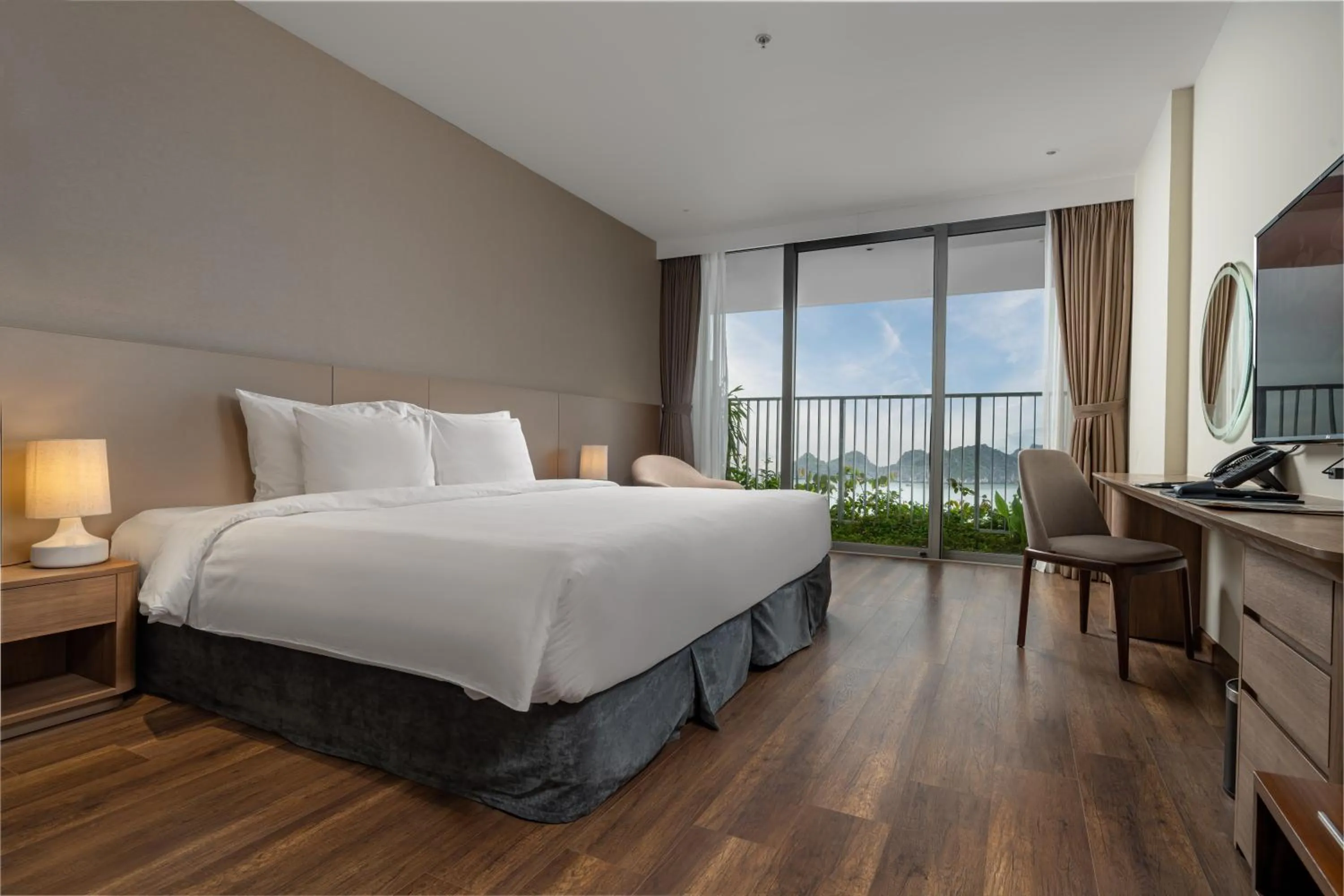 Bed in Flamingo Cát Bà Resort Managed by Flamingo Hotels & Resorts