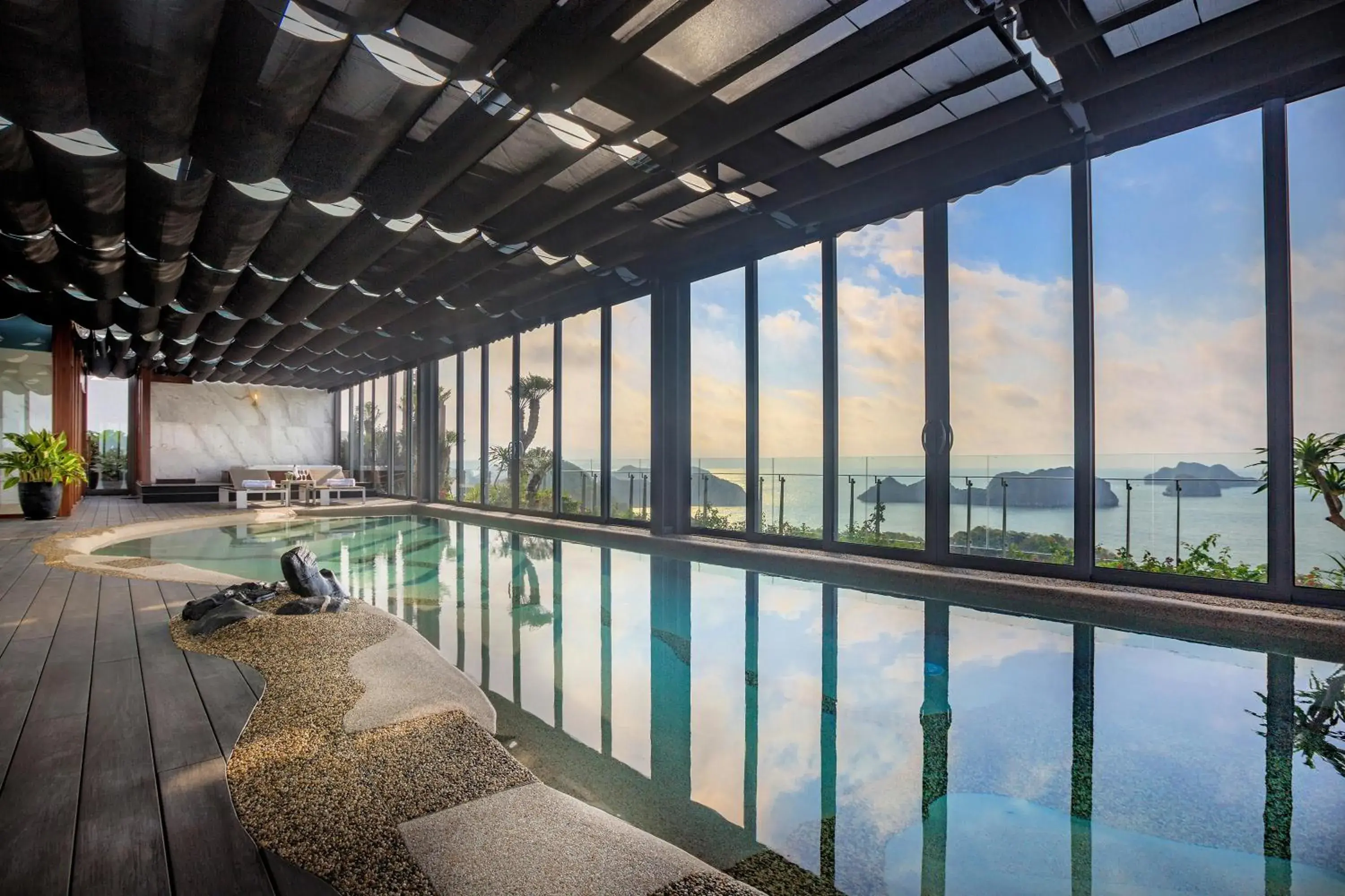 Pool view in Flamingo Resort Cat Ba Pool view in Flamingo Resort Cat Ba