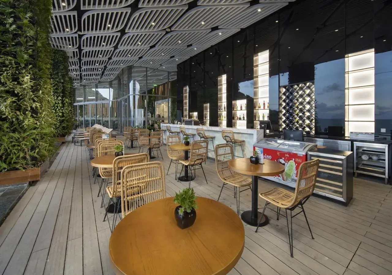 Lounge or bar in Flamingo Resort Cat Ba Lounge or bar in Flamingo Resort Cat Ba