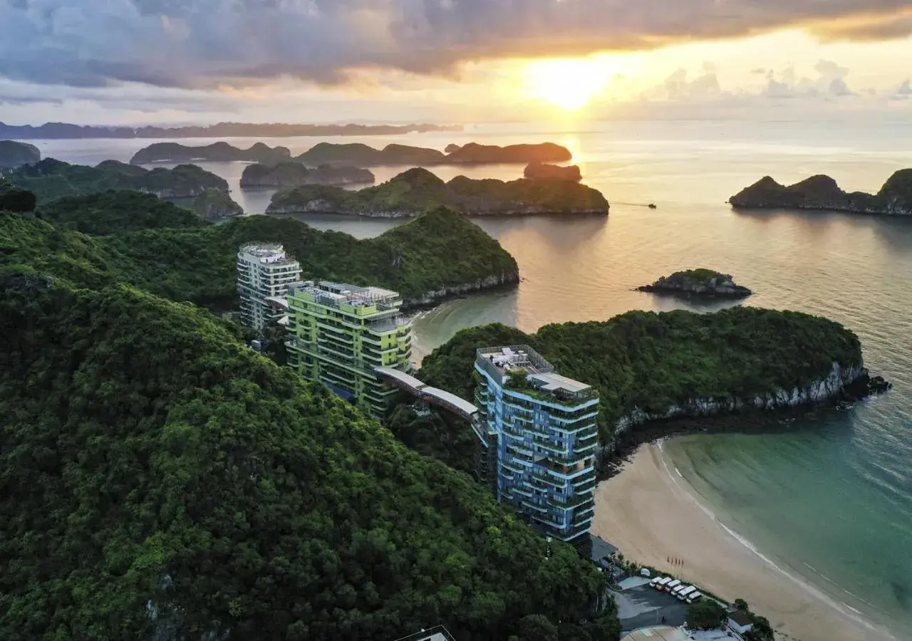 Property building in Flamingo Resort Cat Ba Property building in Flamingo Resort Cat Ba