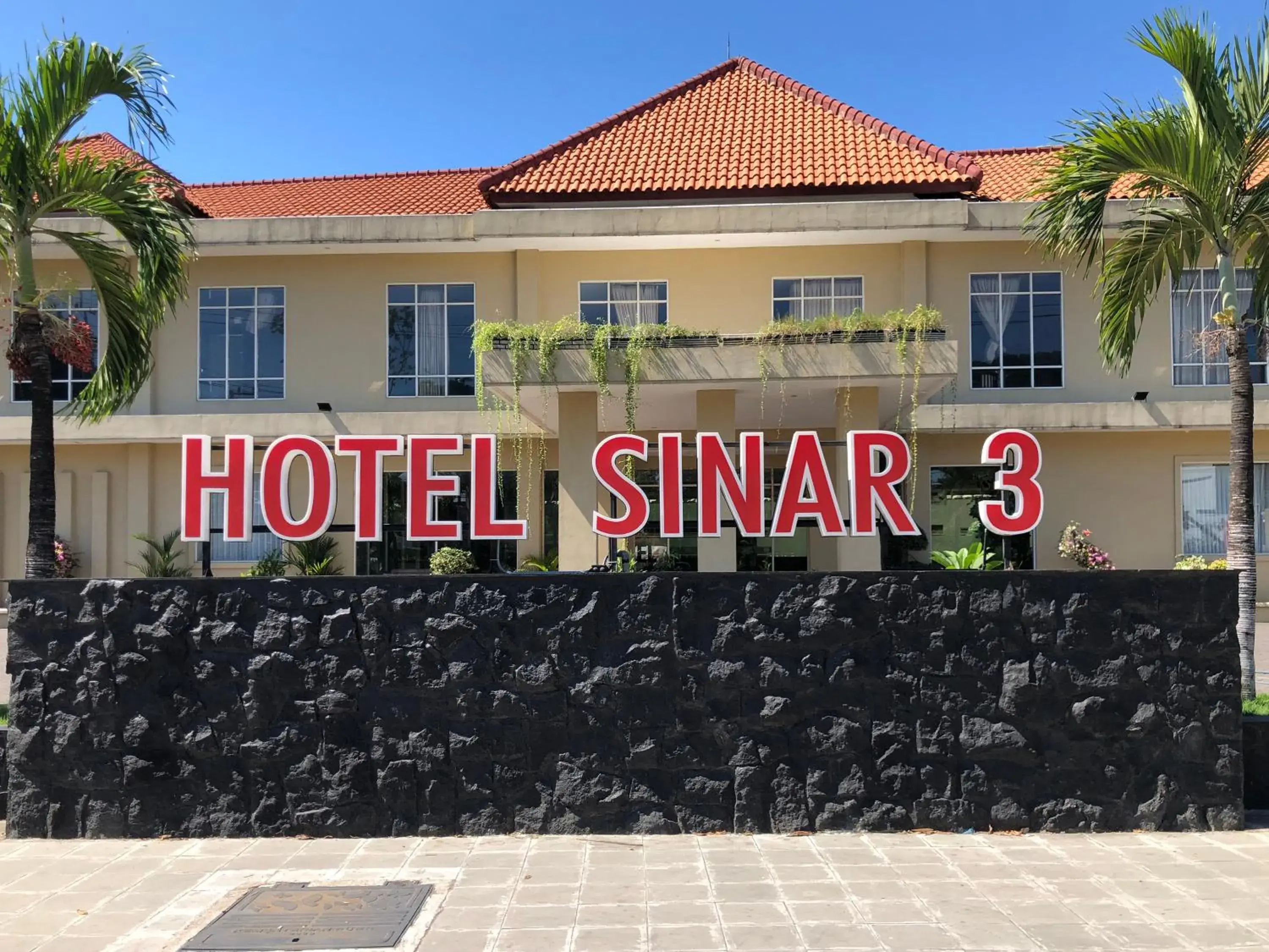 Property Building in Hotel Sinar 3