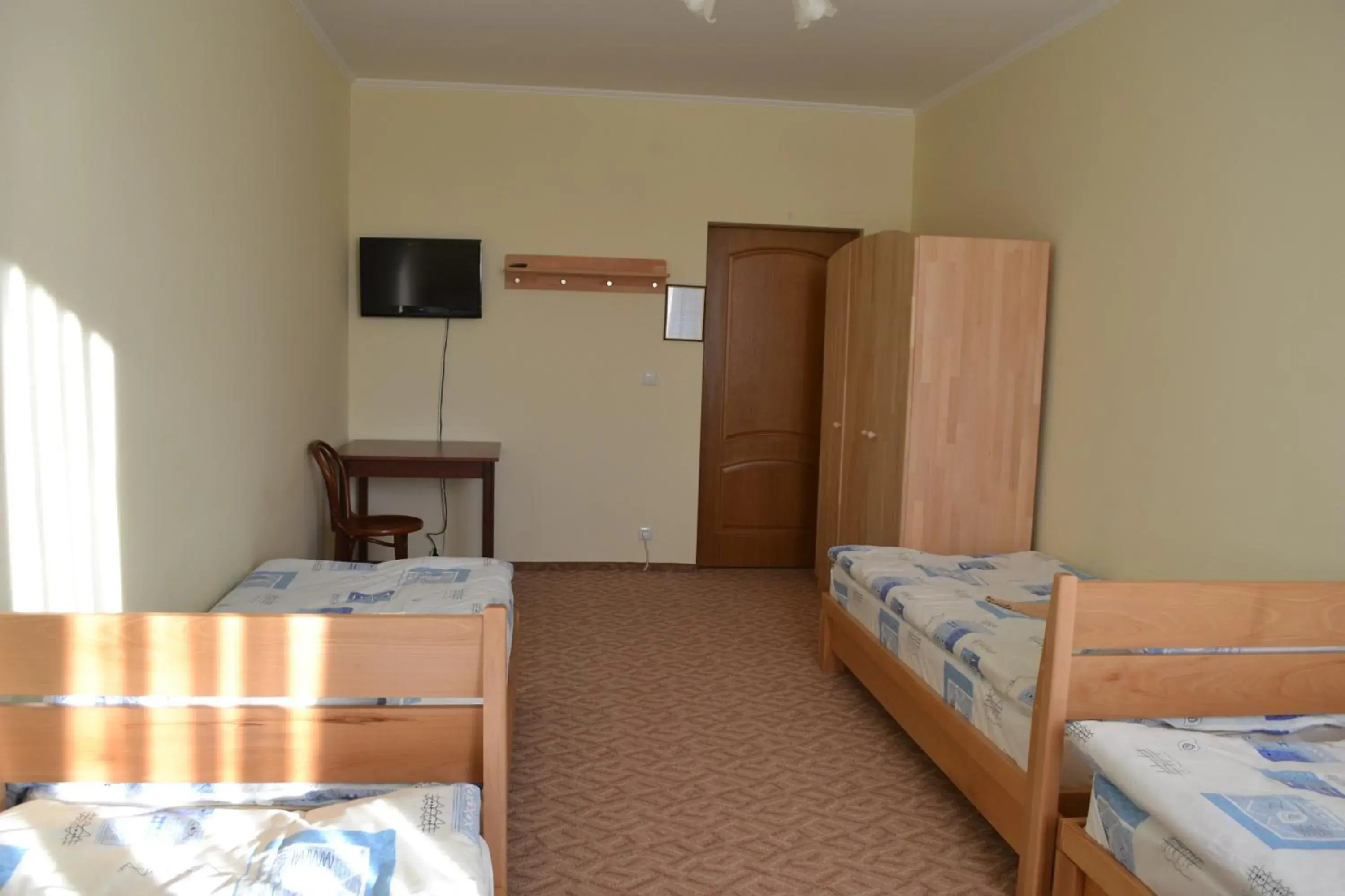 Economy Triple Room in Tonal Economy Triple Room in Tonal