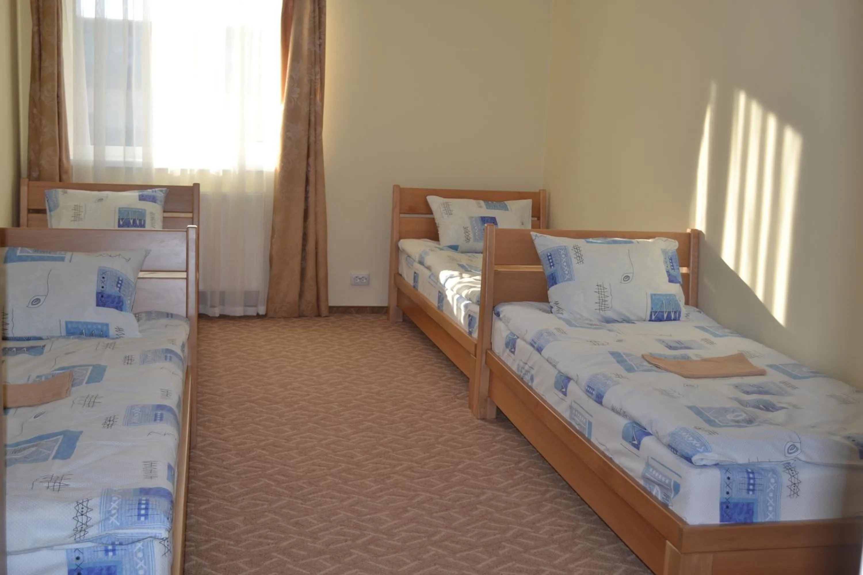 Standard Triple Room in Tonal