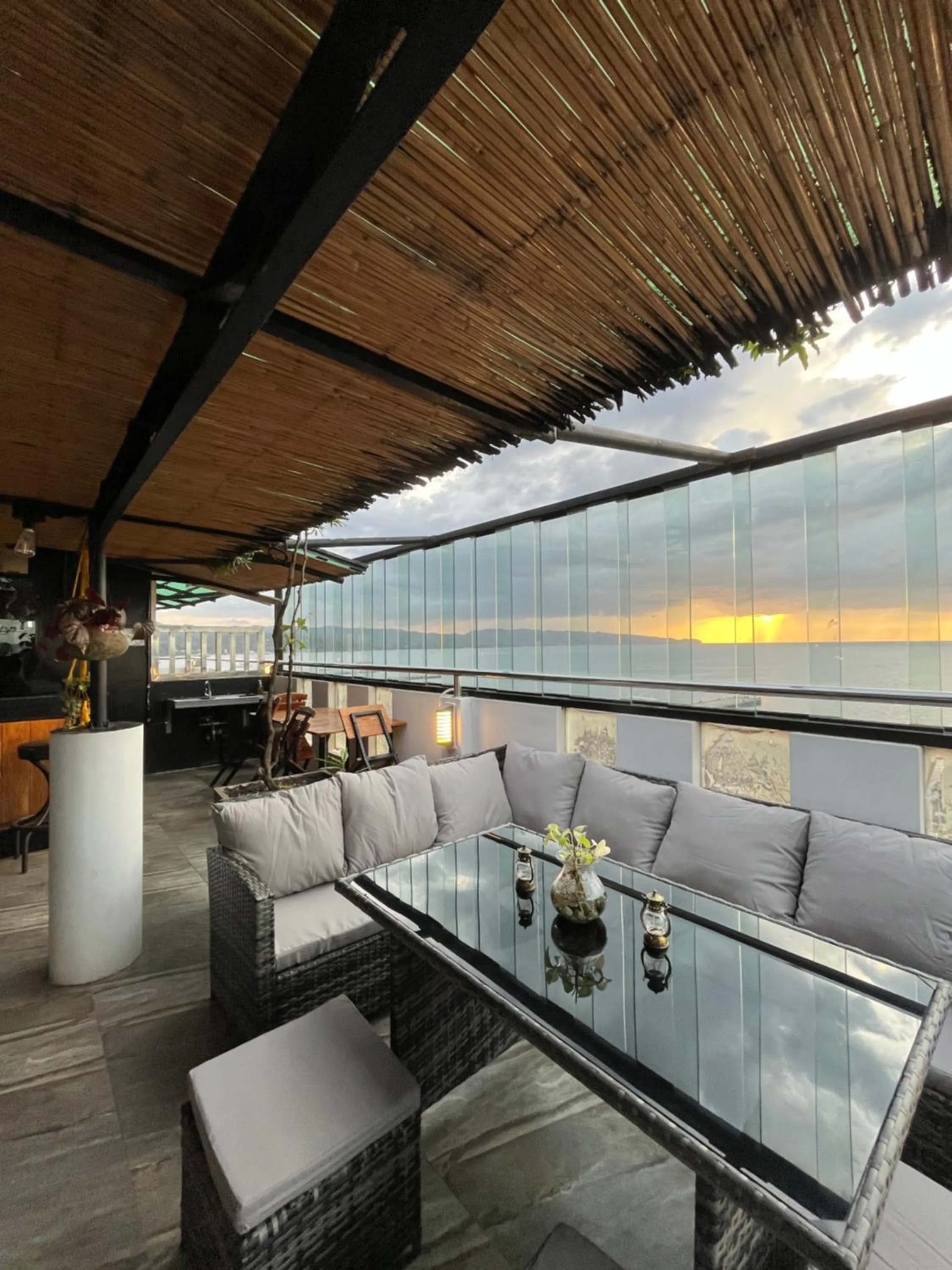 Lounge or bar in Navarro Hotel