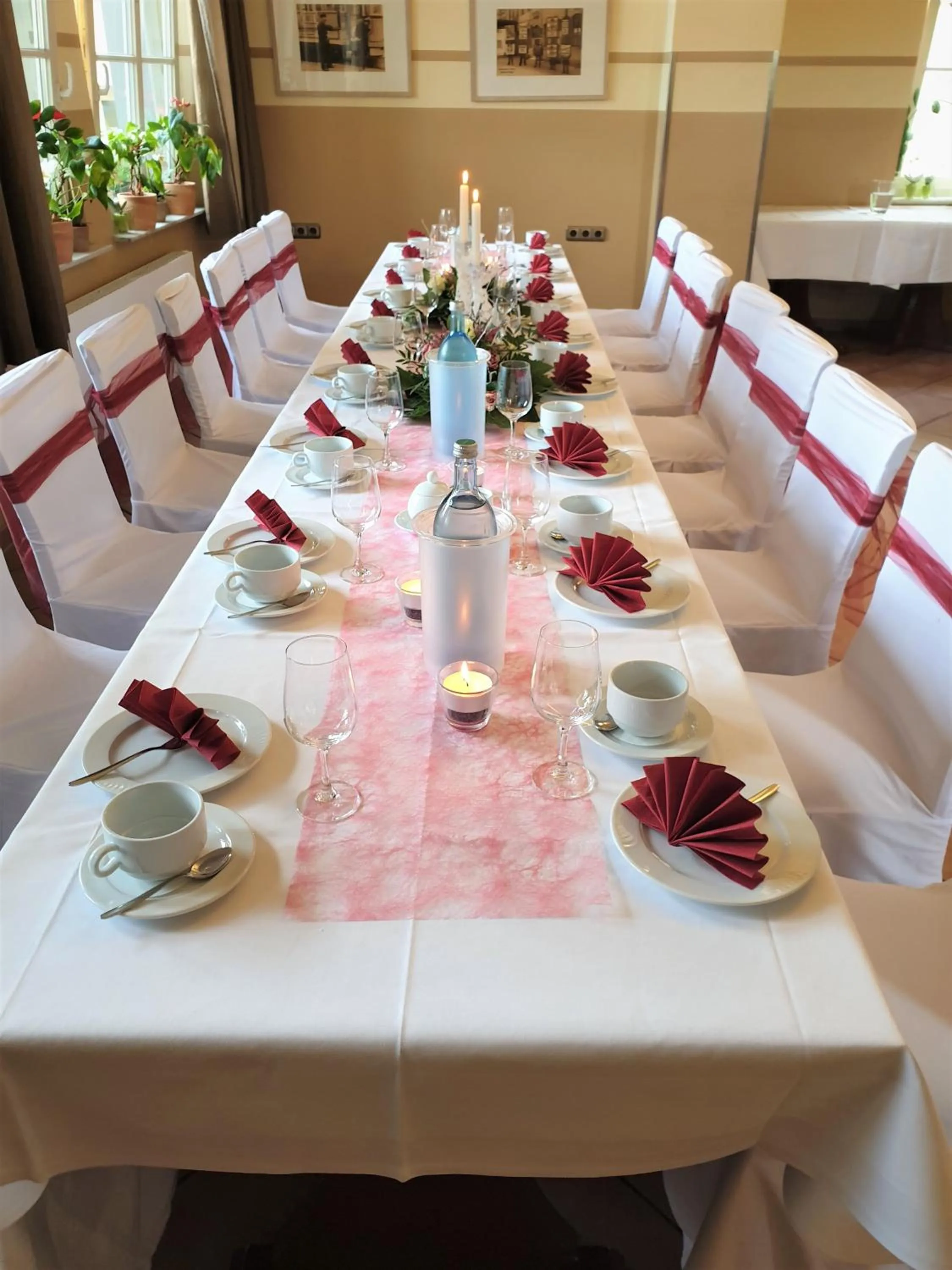 Restaurant/places to eat in Hotel Alttolkewitzer Hof