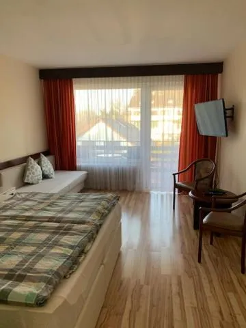 Bedroom, Bed in Naturkost-Hotel Harz