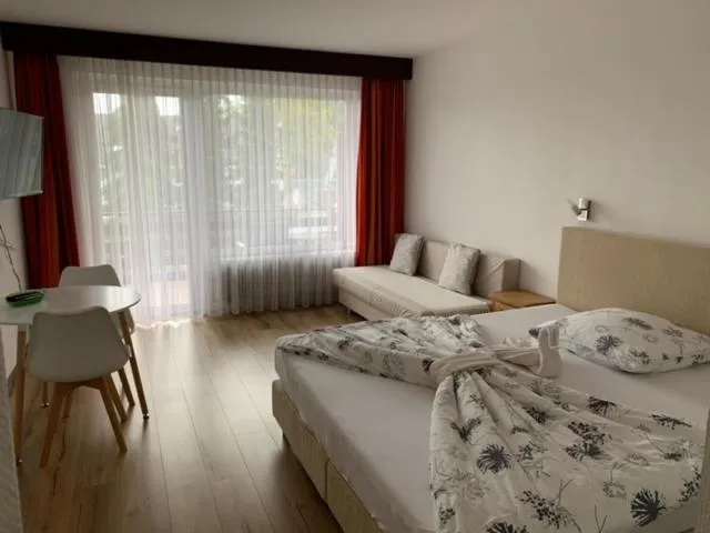 Bed in Naturkost-Hotel Harz