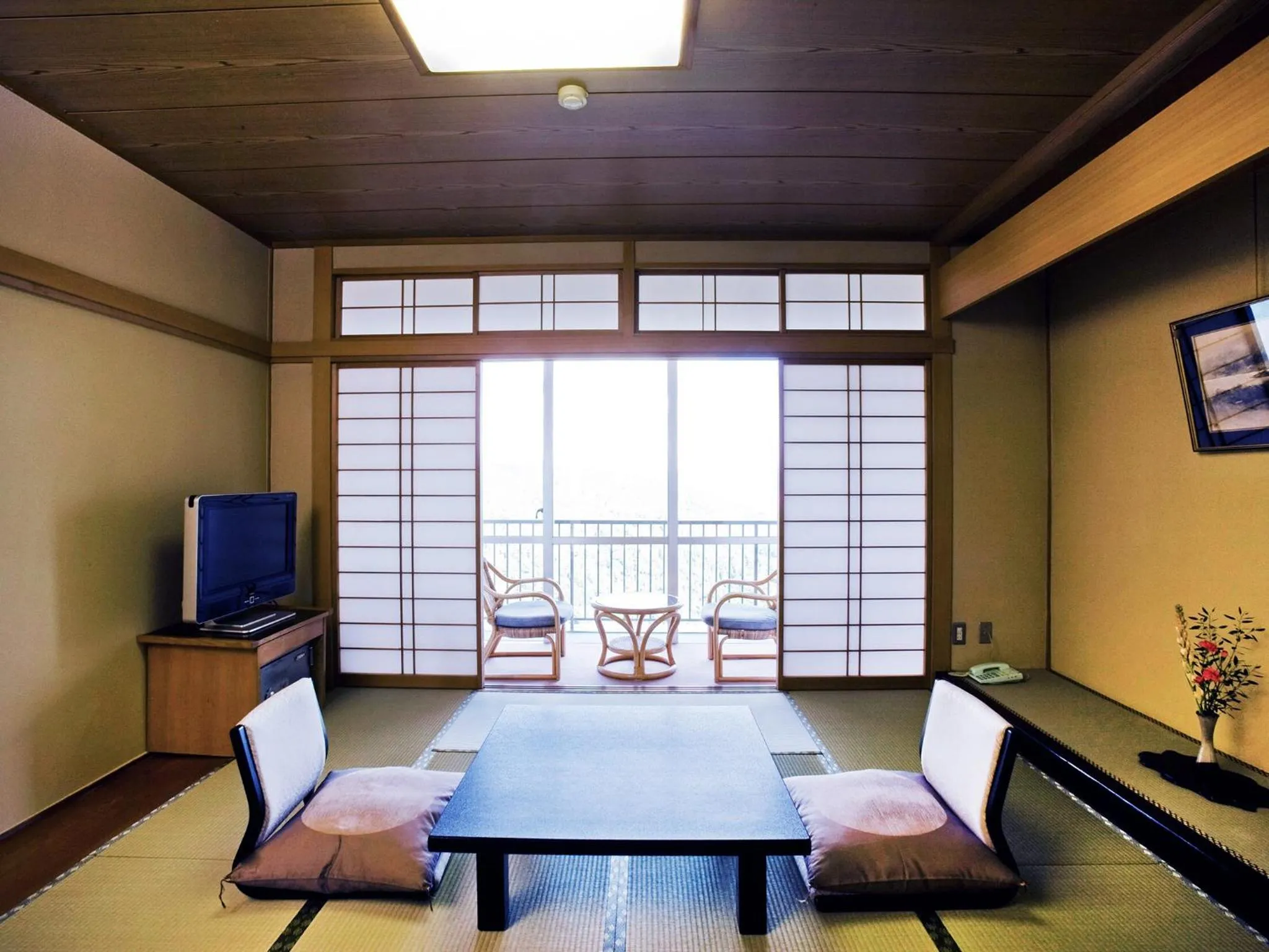 Photo of the whole room in Gamagori Onsenkyo Mikawa Bay Hills Hotel