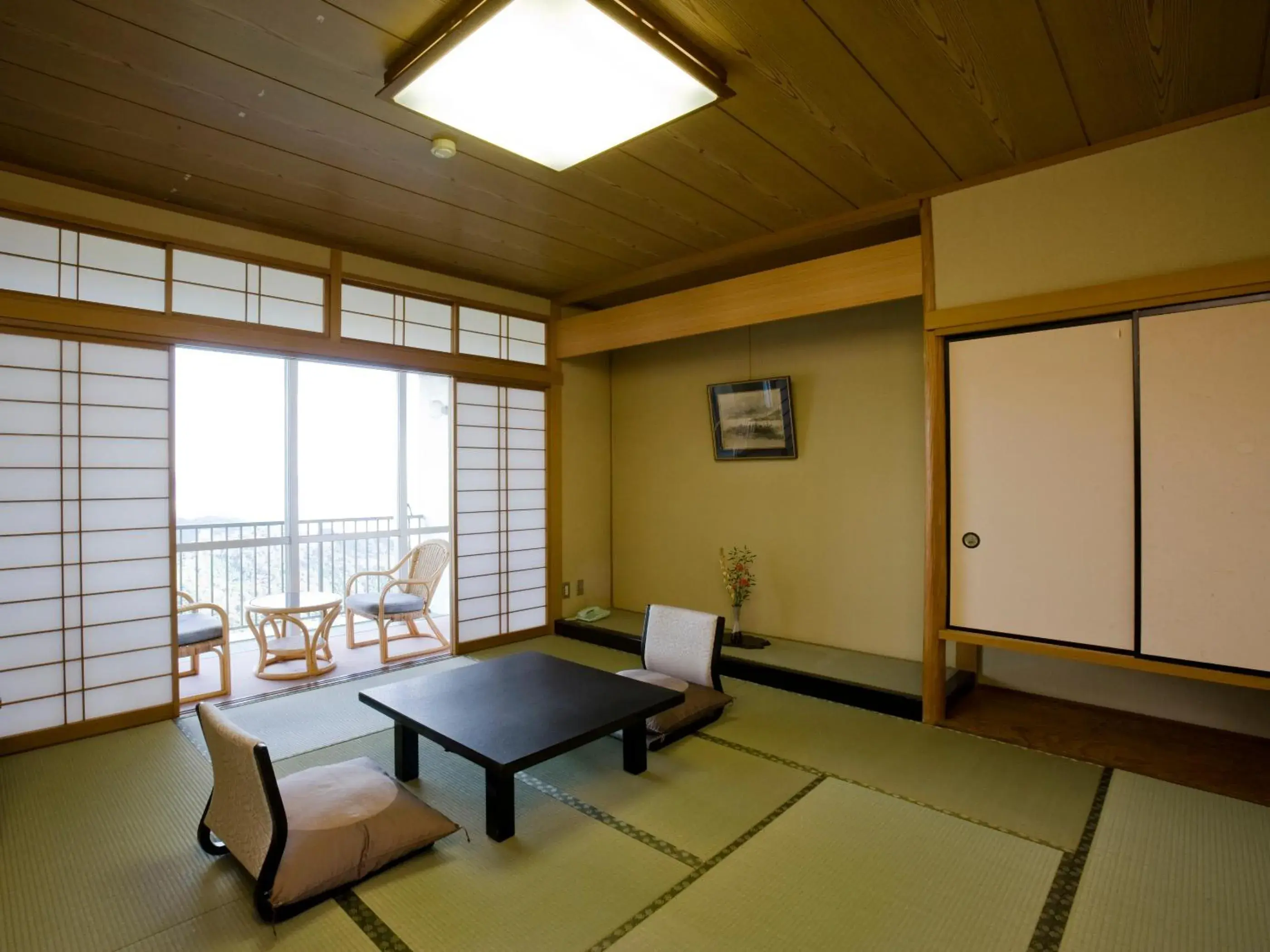 Photo of the whole room in Gamagori Onsenkyo Mikawa Bay Hills Hotel Photo of the whole room in Gamagori Onsenkyo Mikawa Bay Hills Hotel