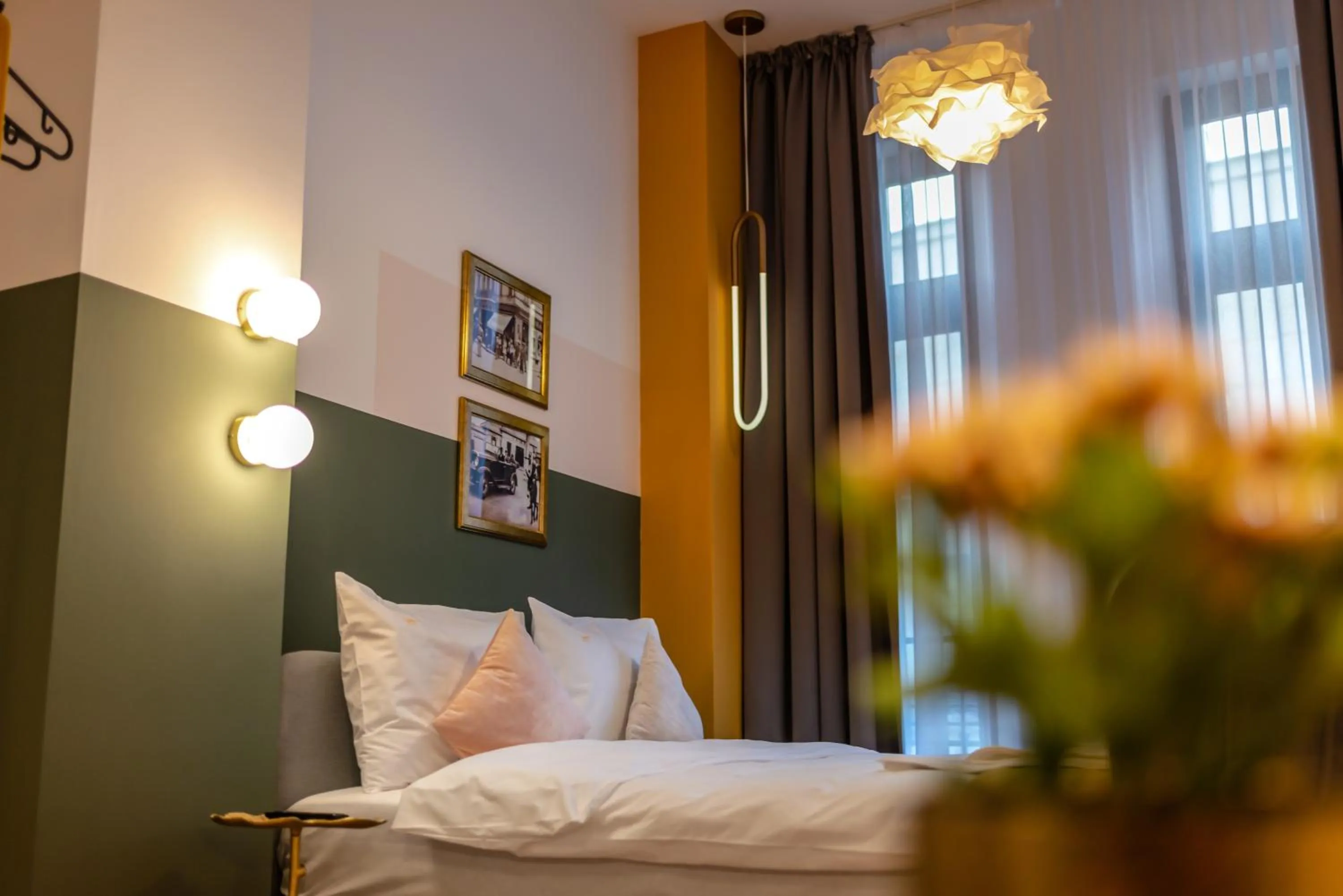 Bed in Stil Old Town Boutique Hotel