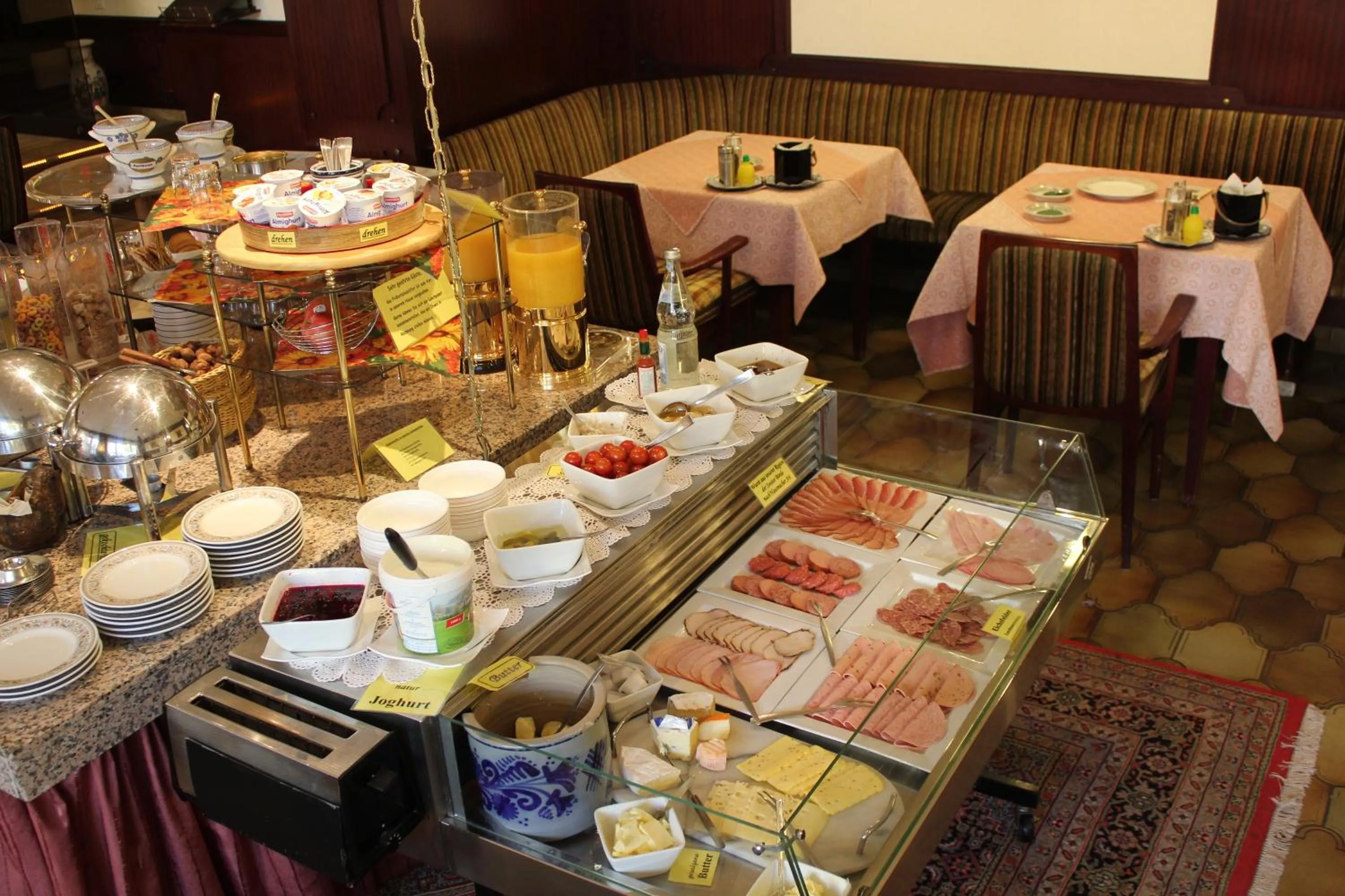 Restaurant/places to eat in Stadthotel Bartels