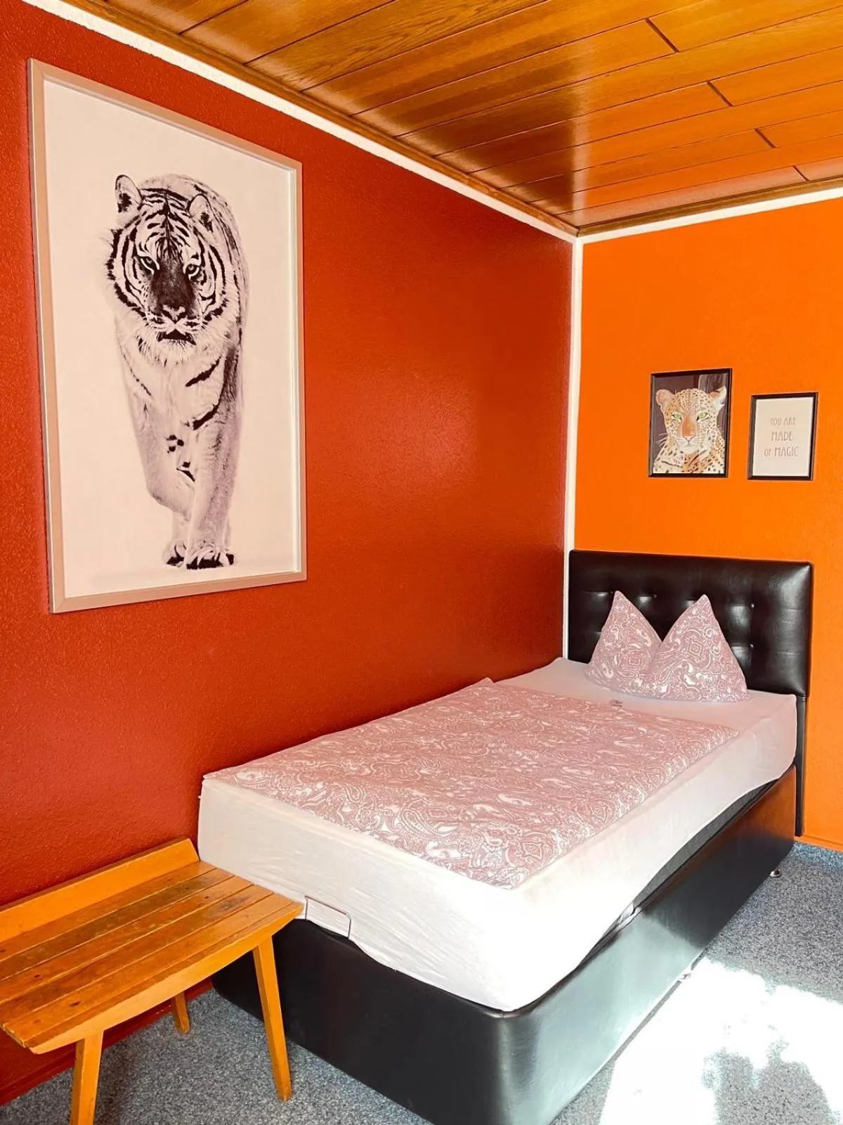 Bed in Stadthotel Bartels