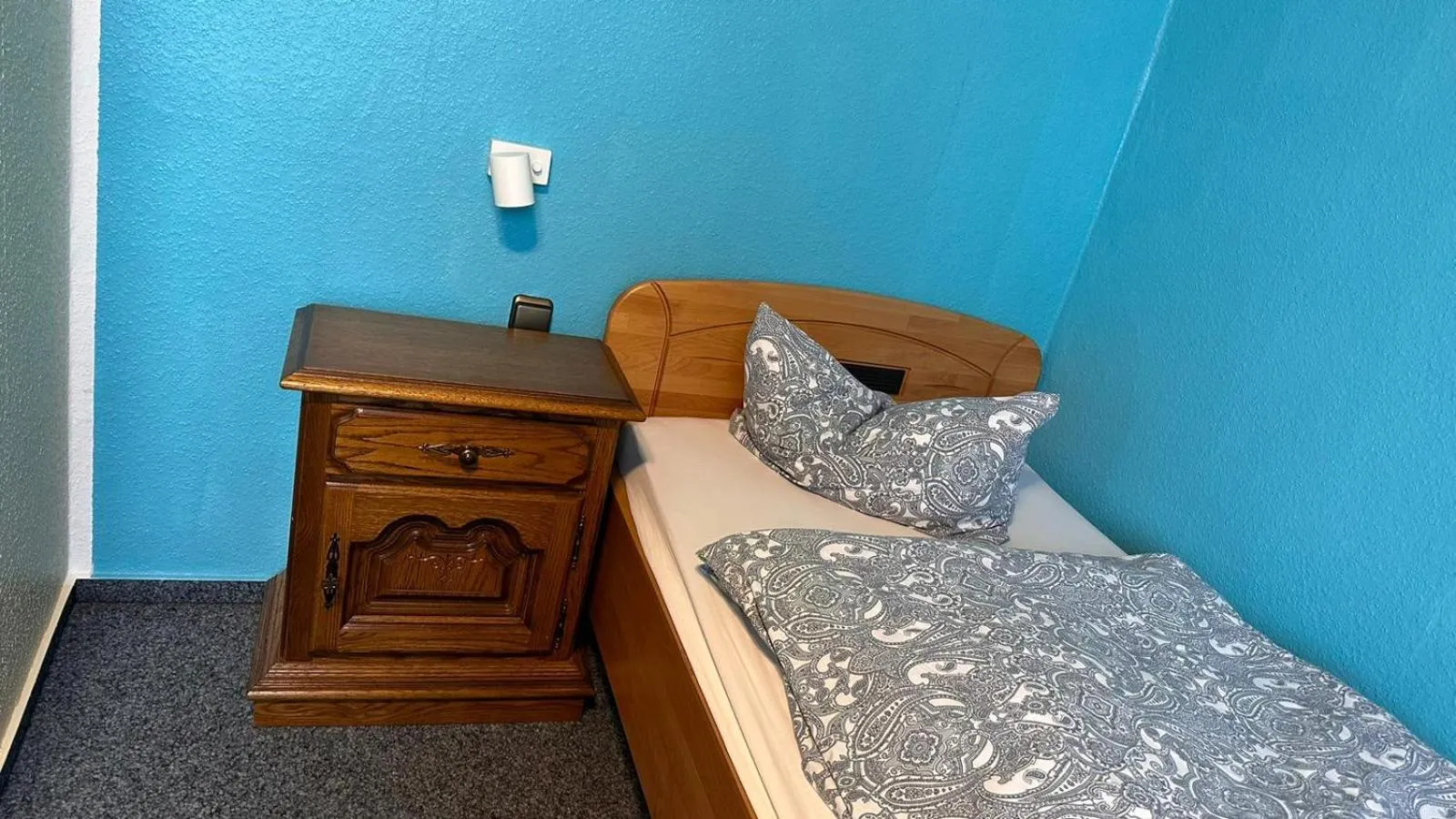 Bed in Stadthotel Bartels