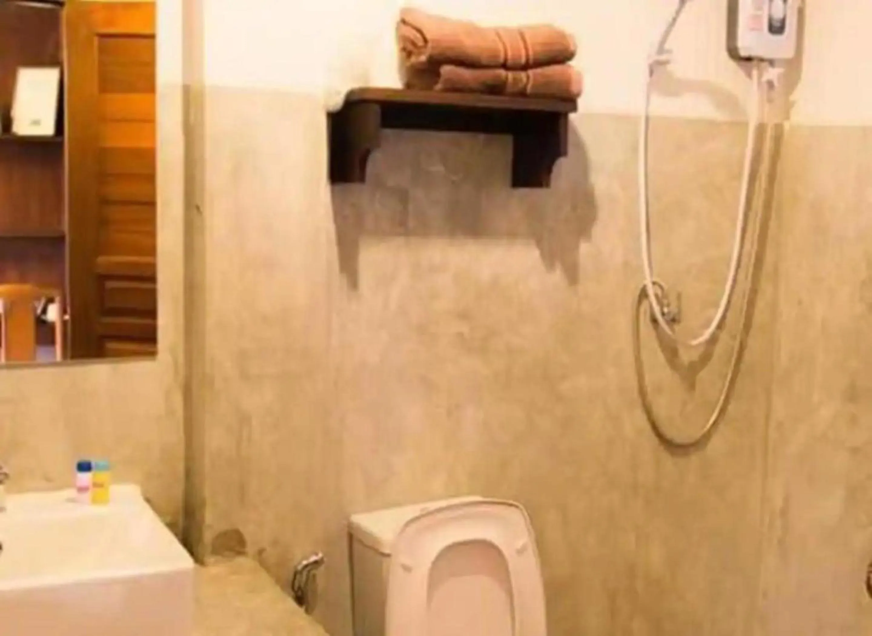 Bathroom in Little Home Guesthouse