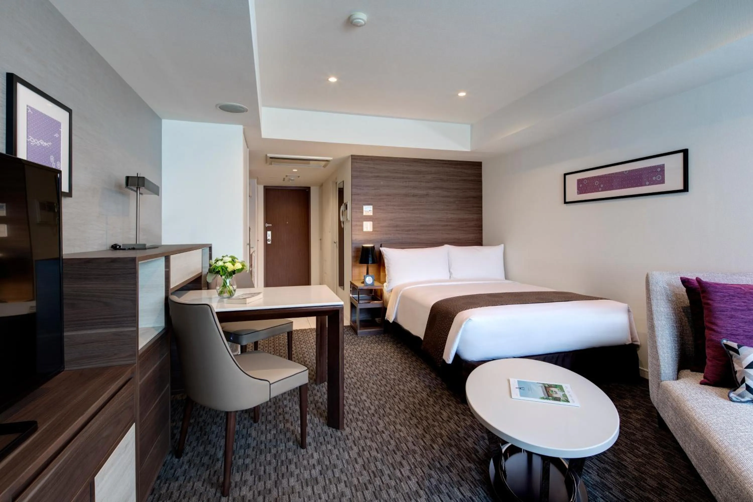 Toilet, Bed in Somerset Ginza East Tokyo