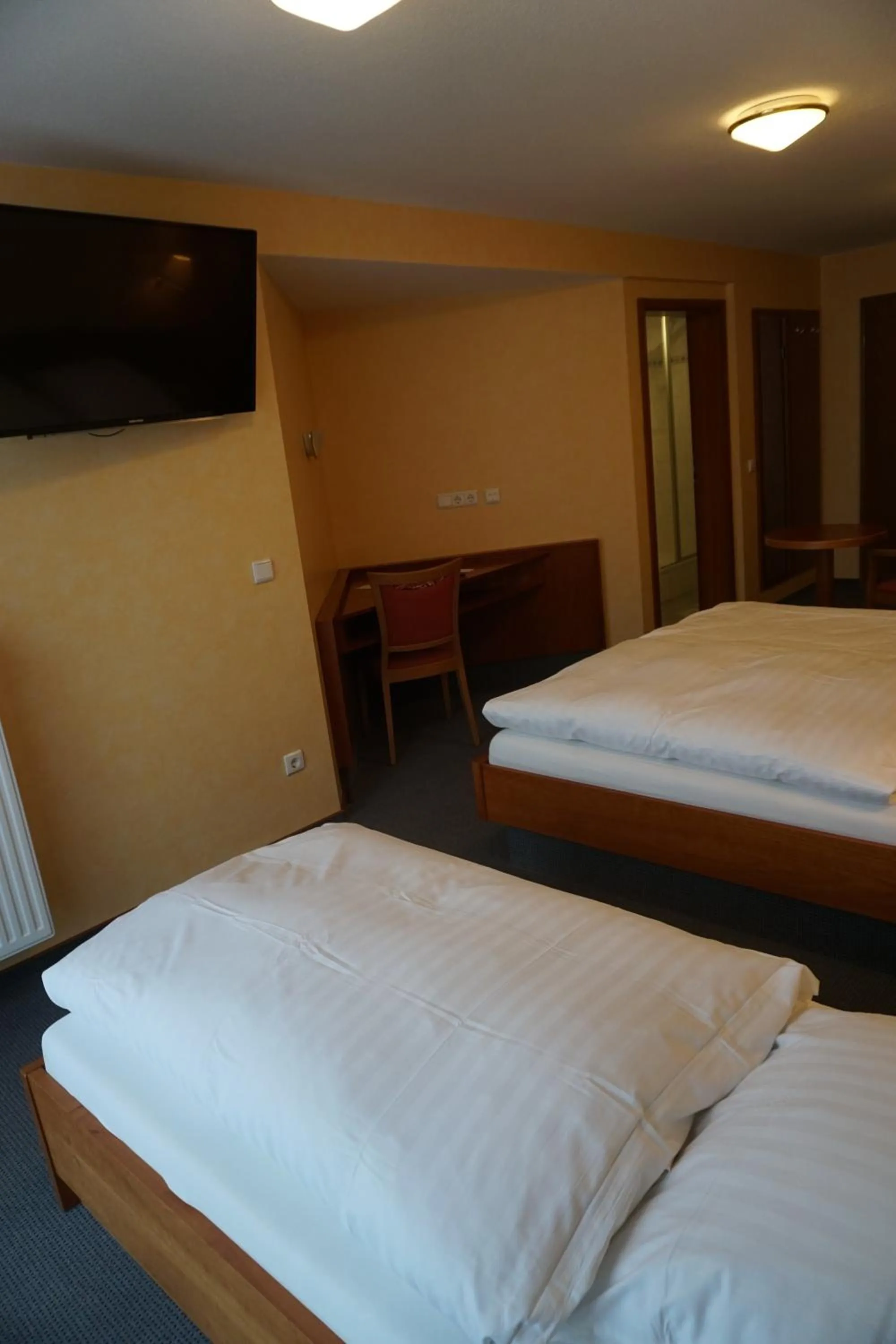 Photo of the whole room in Hotel-Restaurant Weinhaus Grebel