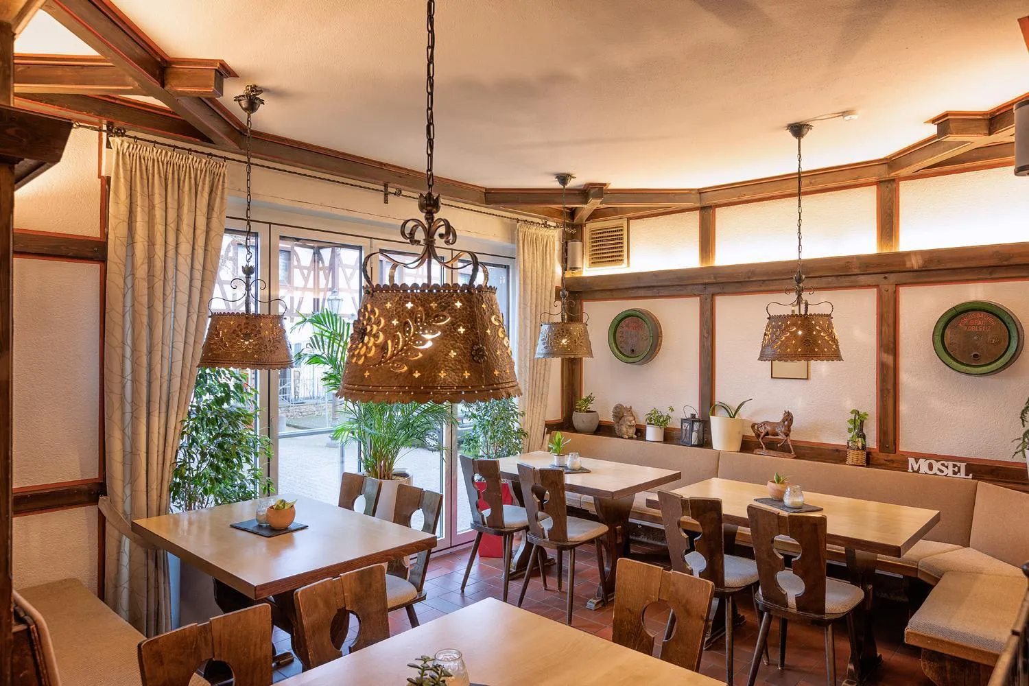 Restaurant/places to eat in Hotel-Restaurant Weinhaus Grebel