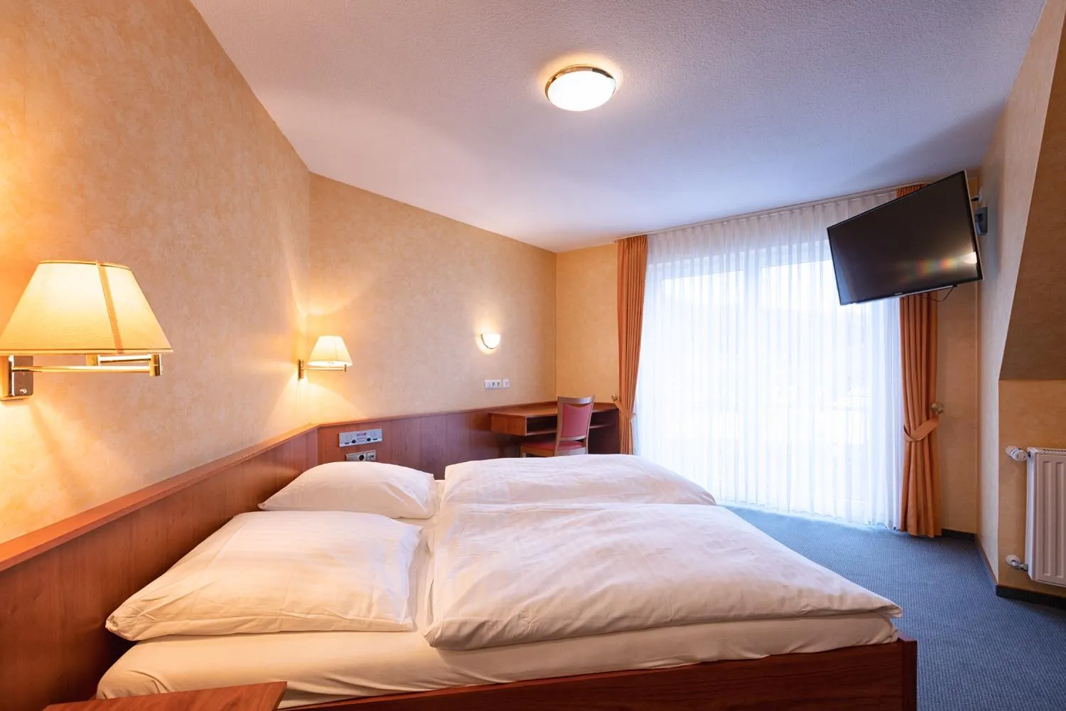 Photo of the whole room in Hotel-Restaurant Weinhaus Grebel