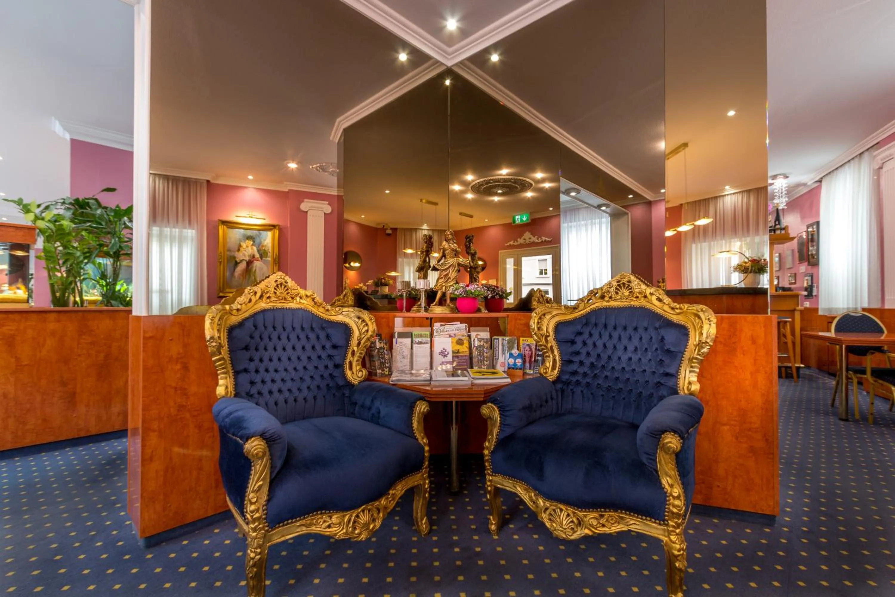 Lobby or reception in Hotel ATLANTA Darmstadt