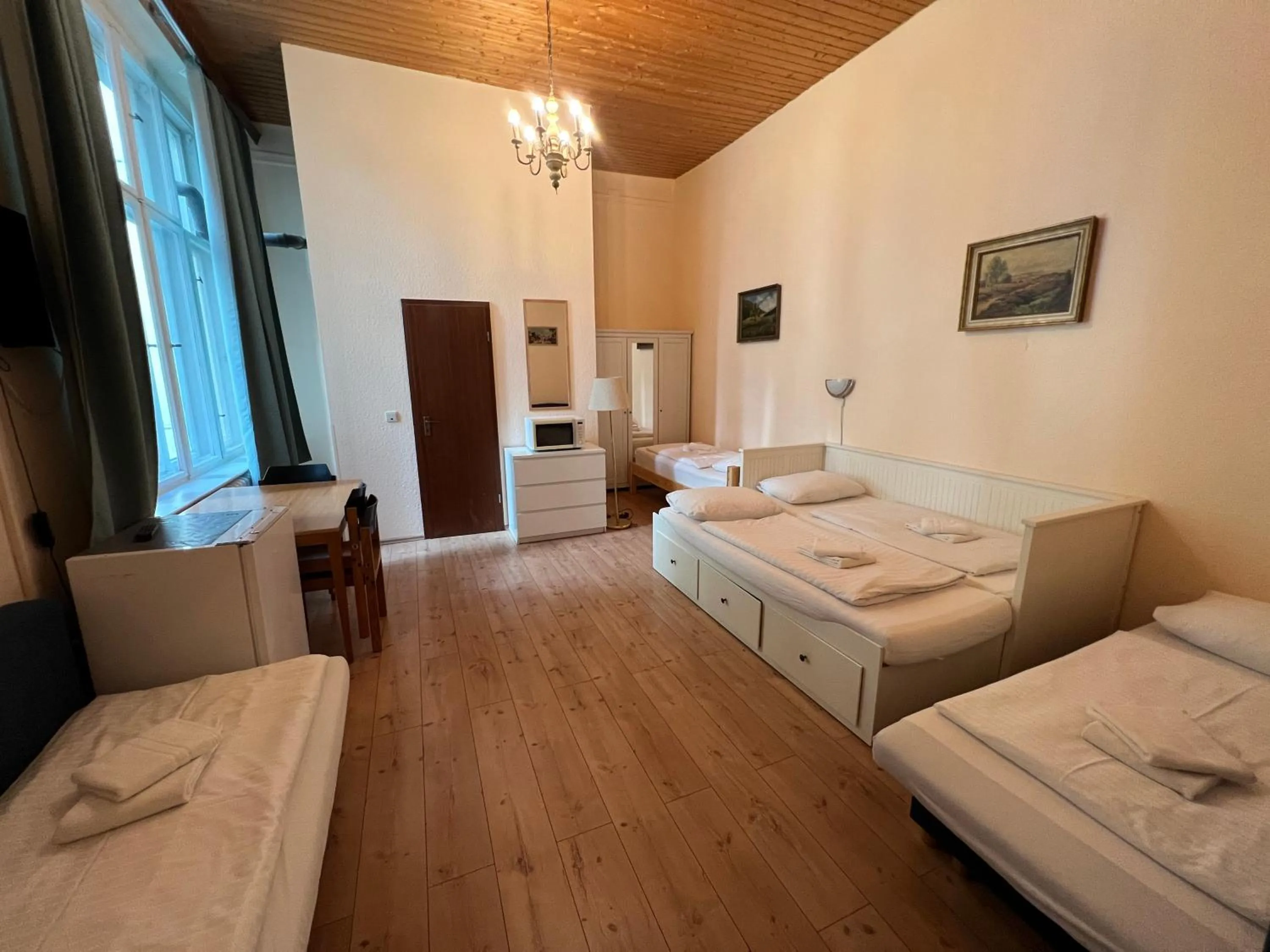 Bed in Hotel-Pension Spree