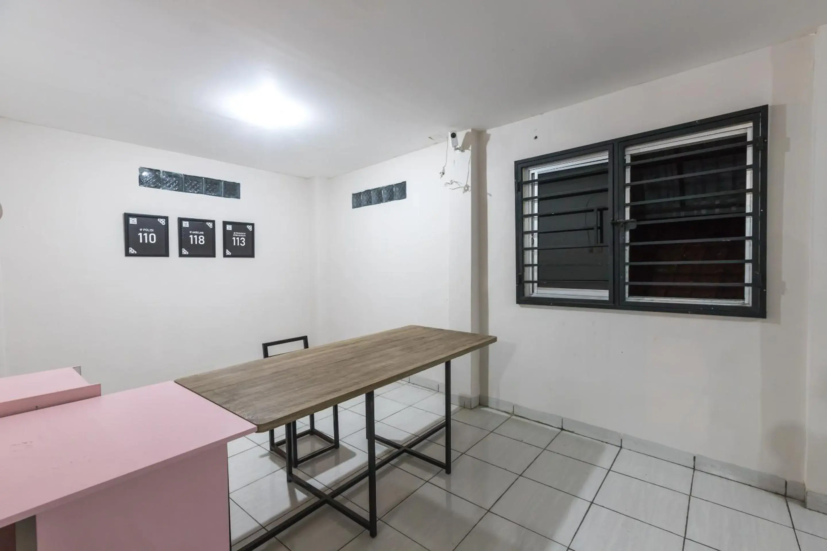 Lobby or reception in Maminoti Syariah Residence Mitra RedDoorz Lobby or reception in Maminoti Syariah Residence Mitra RedDoorz