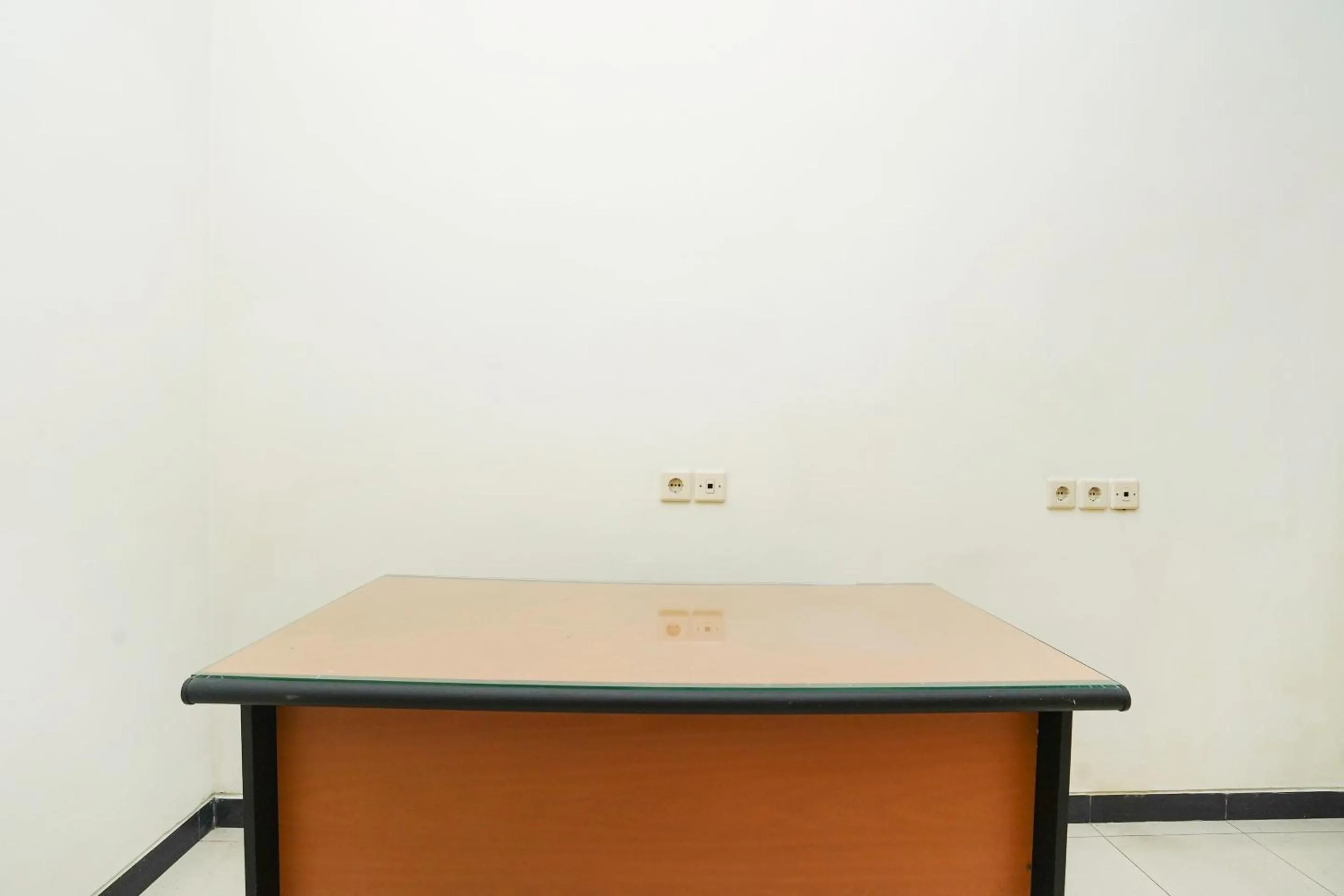 Lobby or reception in OYO Life 2498 Kost Putri Purimas 23