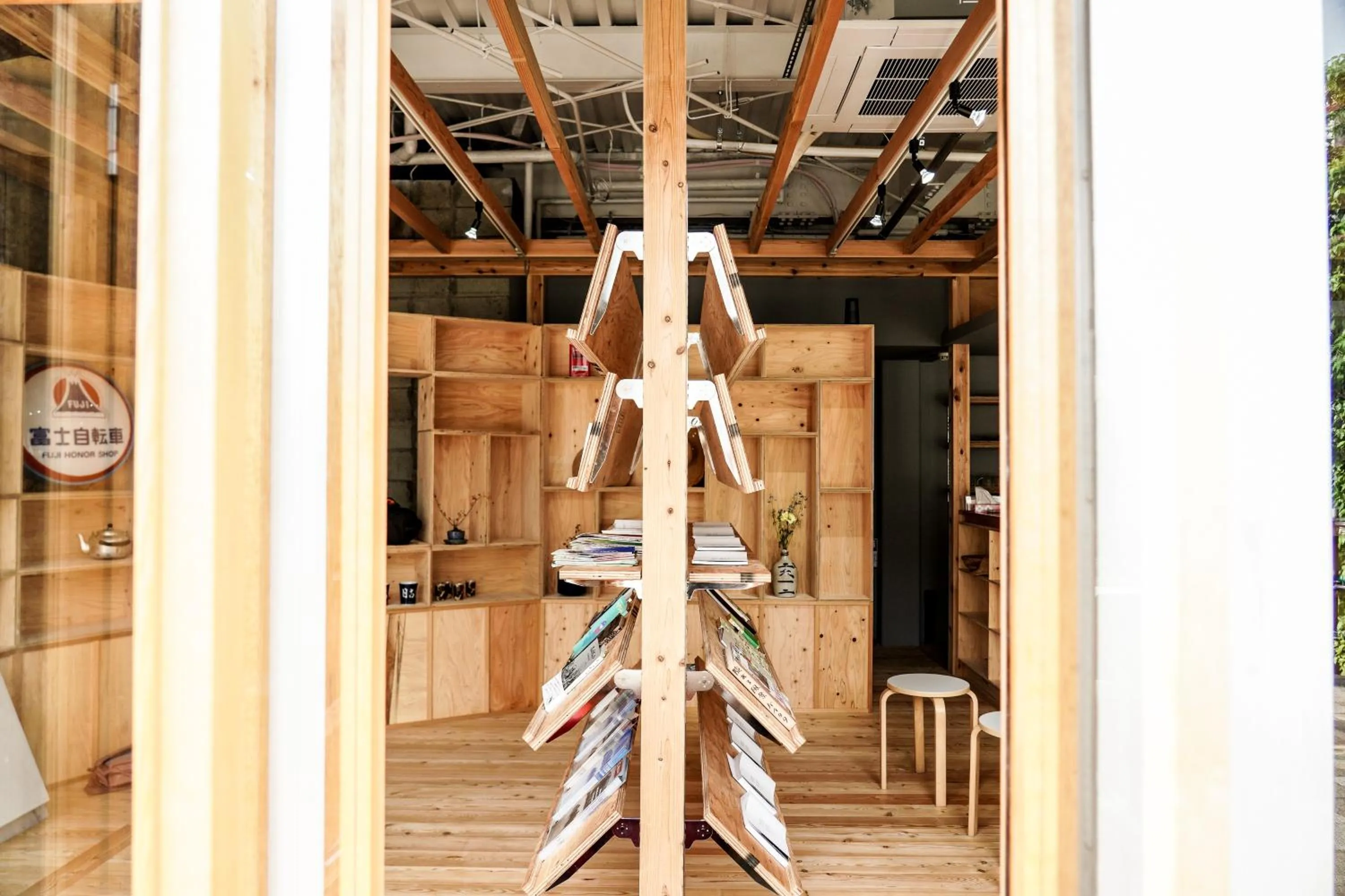 商店街で暮らすように泊まる-アラシマホステル-