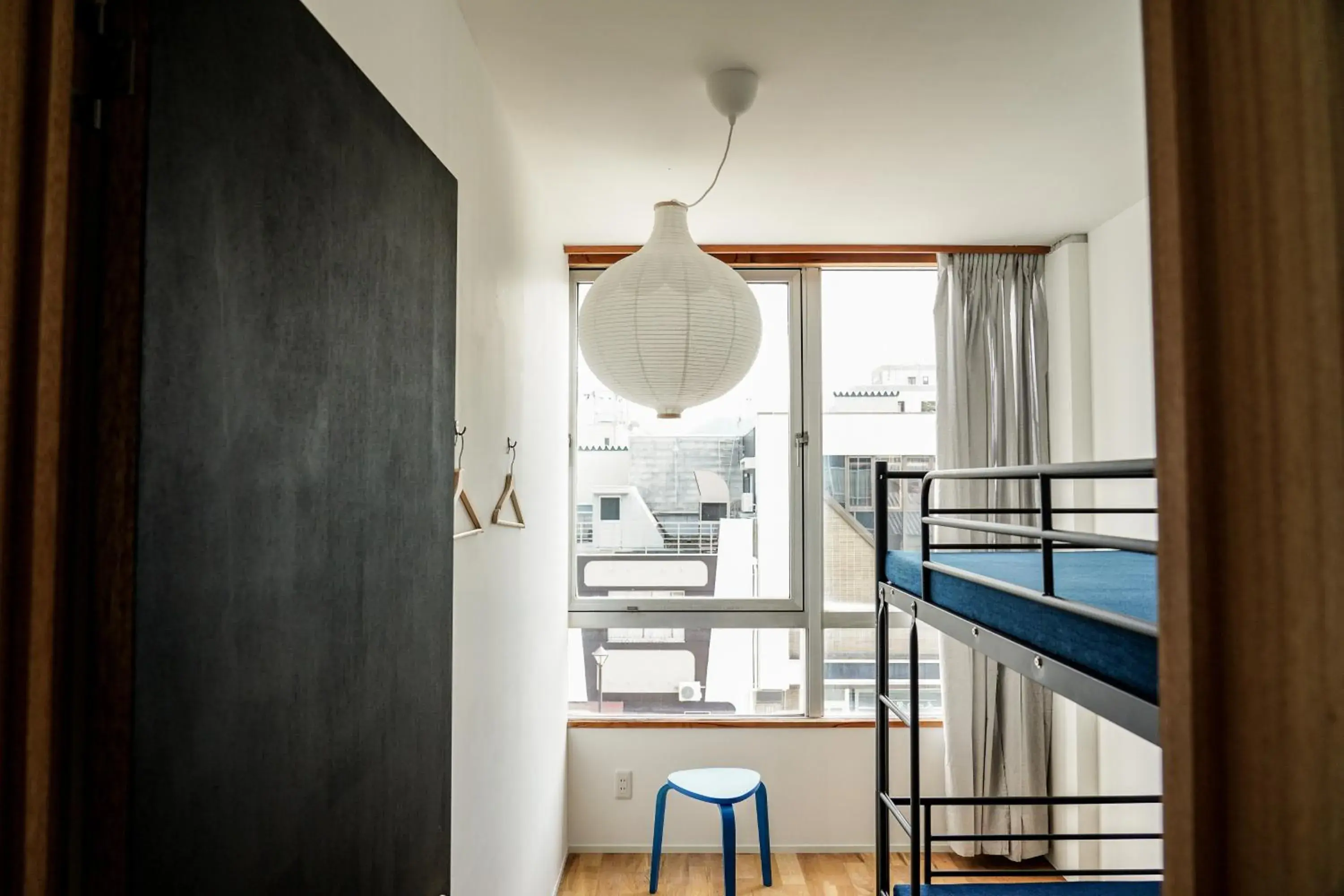 Standard Twin Room - single occupancy in 商店街で暮らすように泊まる-アラシマホステル- Standard Twin Room - single occupancy in 商店街で暮らすように泊まる-アラシマホステル-