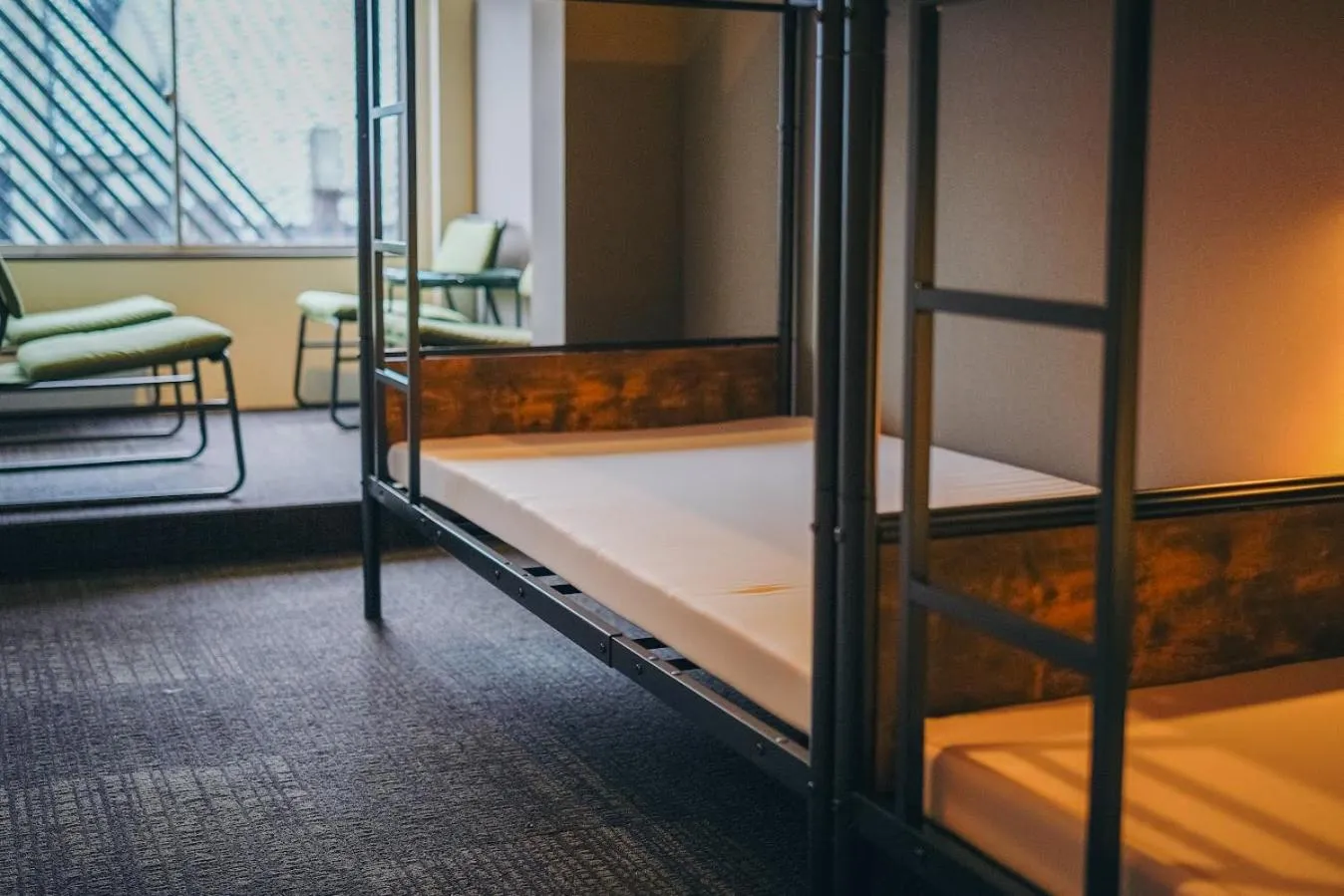 Bed in 商店街で暮らすように泊まる-アラシマホステル-