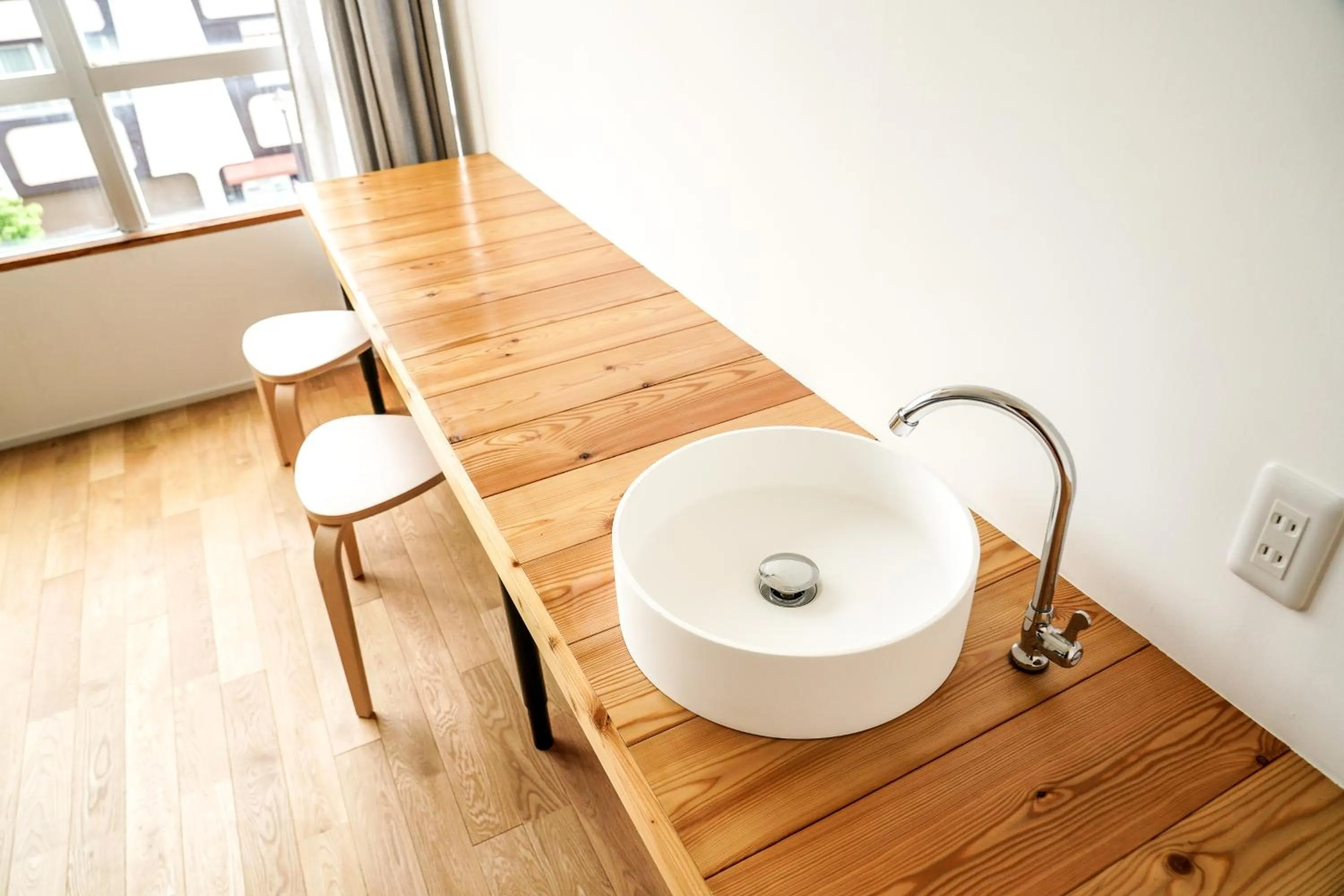 商店街で暮らすように泊まる-アラシマホステル-