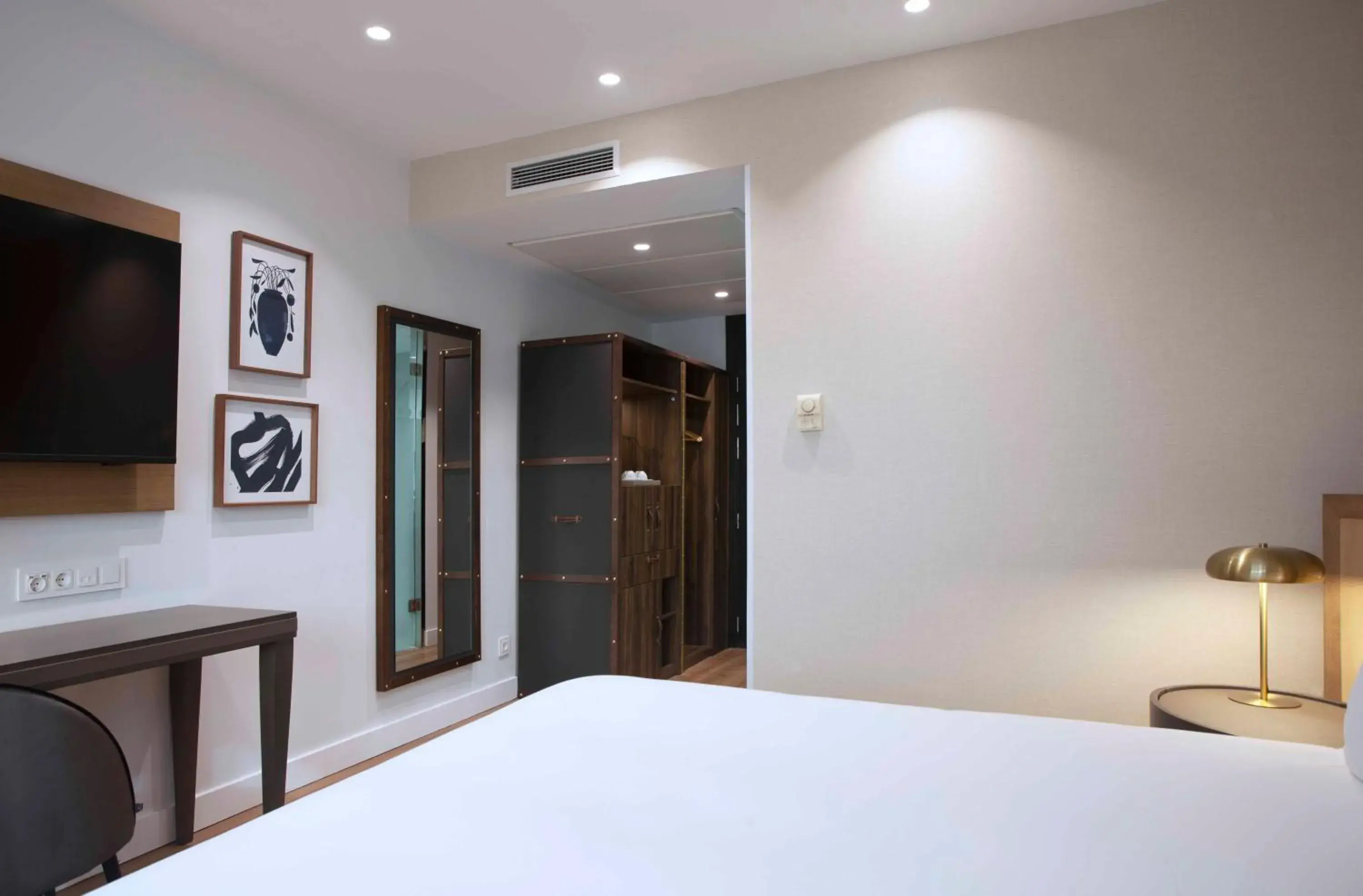 Bed in voco Madrid - Las Tablas by IHG Bed in voco Madrid - Las Tablas by IHG