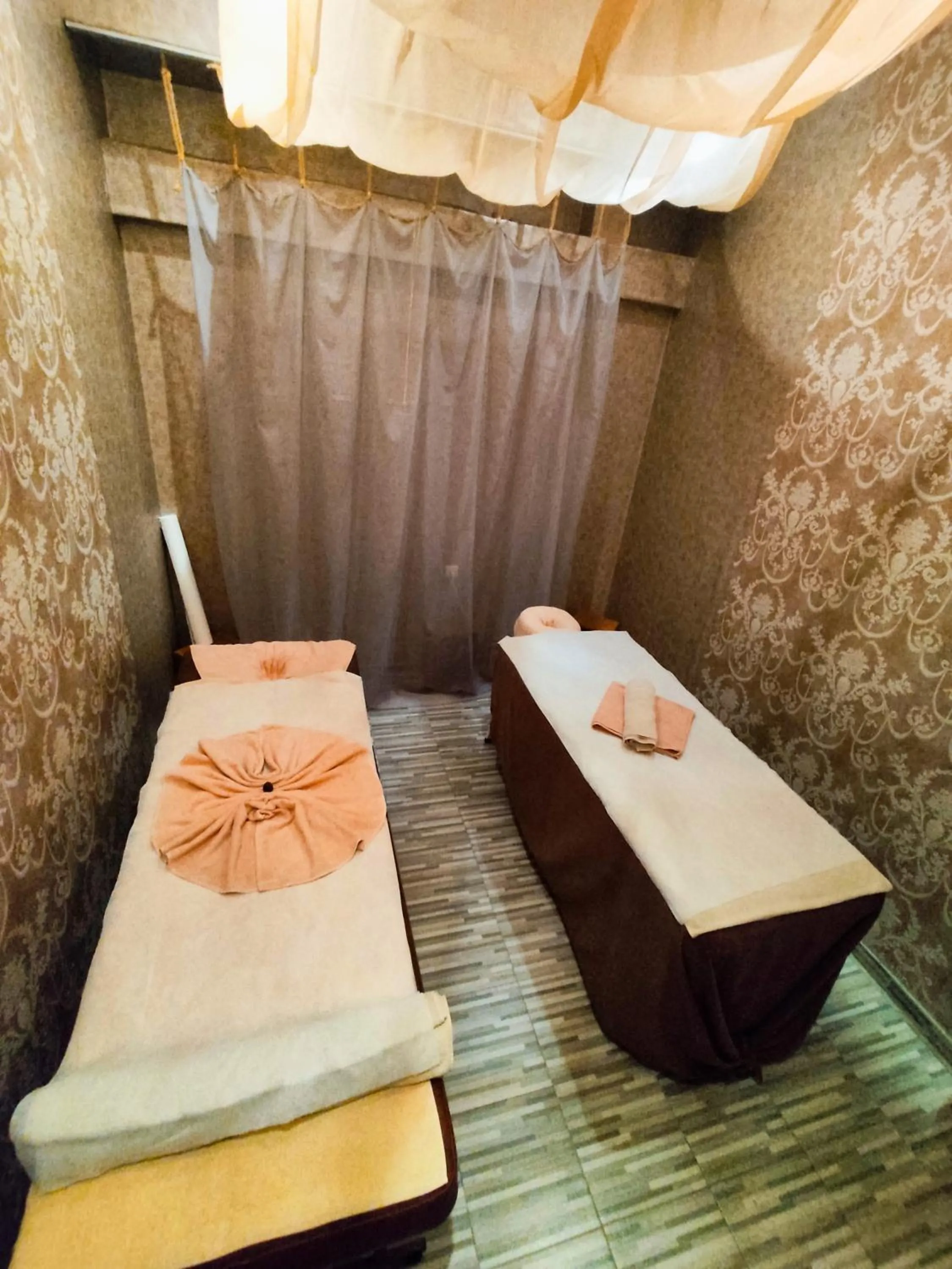 Massage, Bed in Moonlight Hotel - All Inclusive
