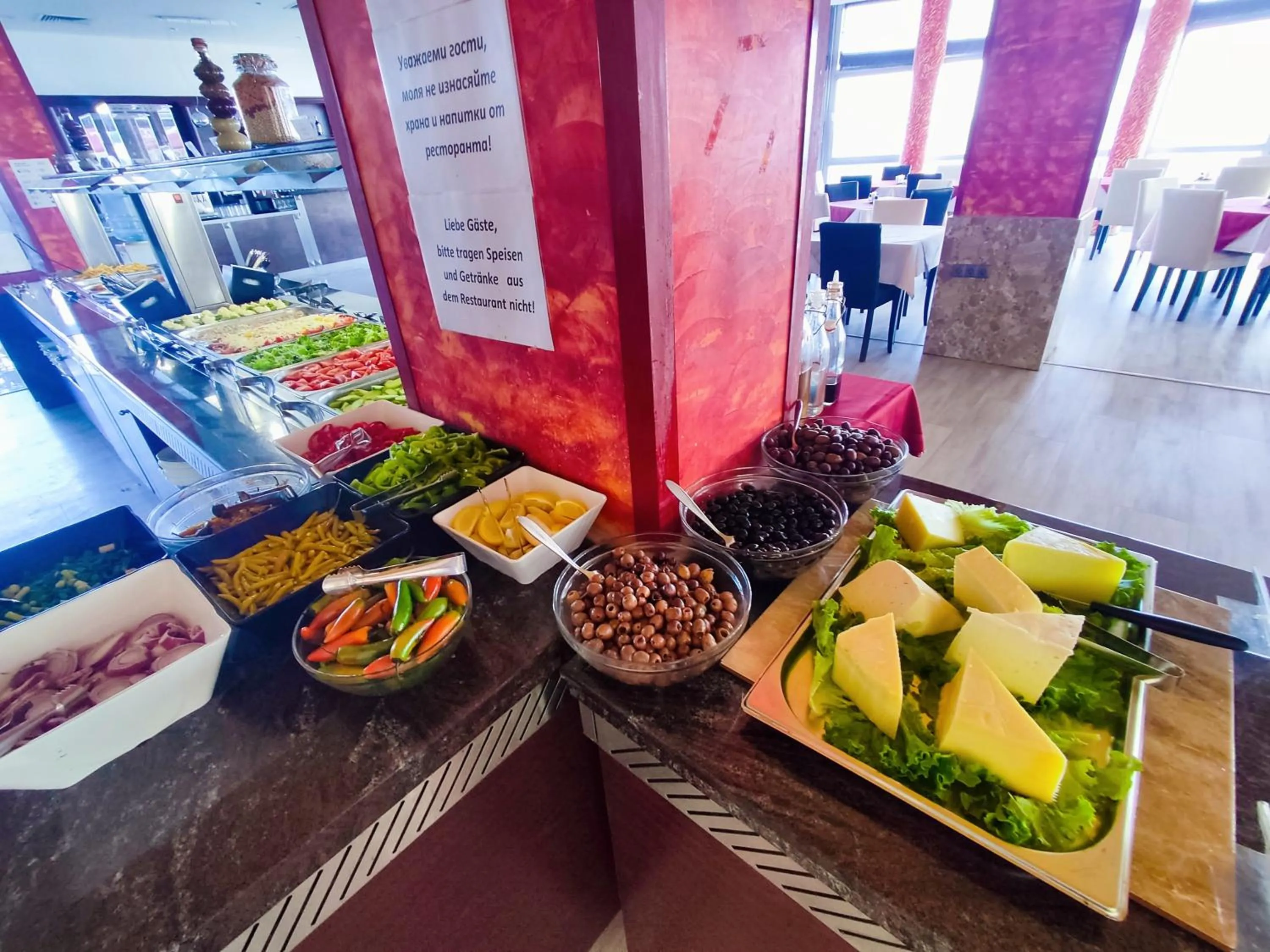 Food in Moonlight Hotel - All Inclusive