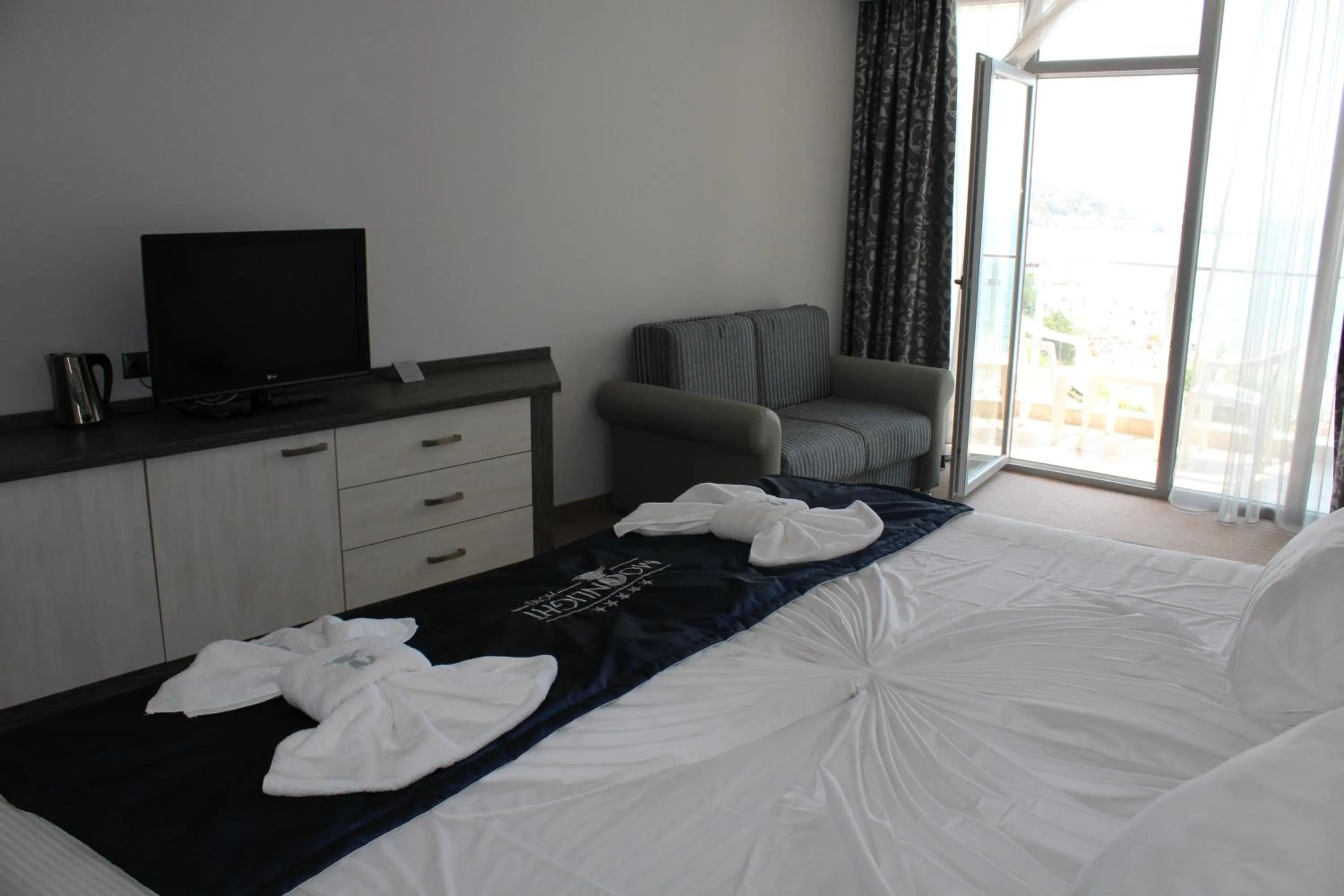 TV and multimedia, Bed in Moonlight Hotel - All Inclusive