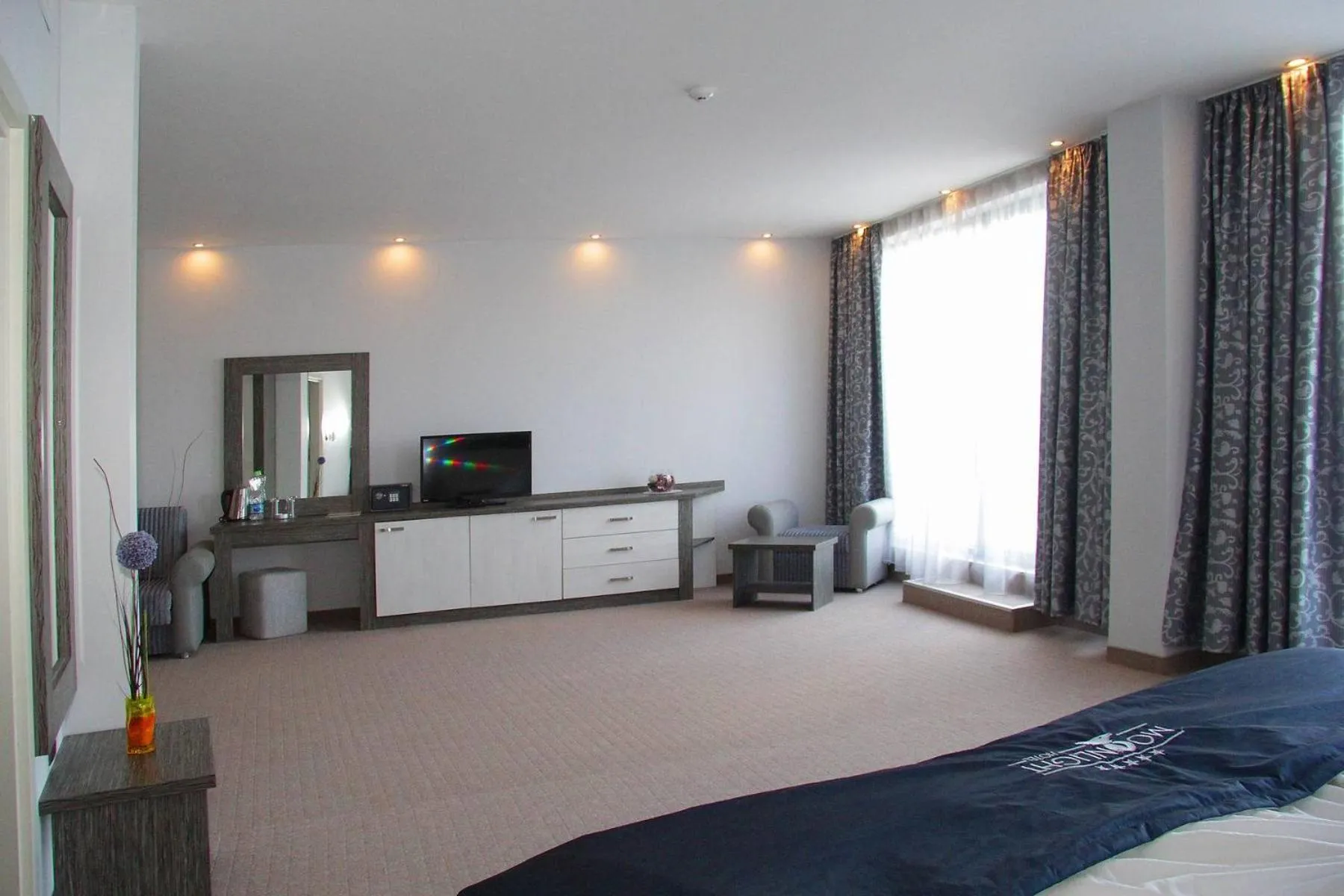 Day, Bed in Moonlight Hotel - All Inclusive