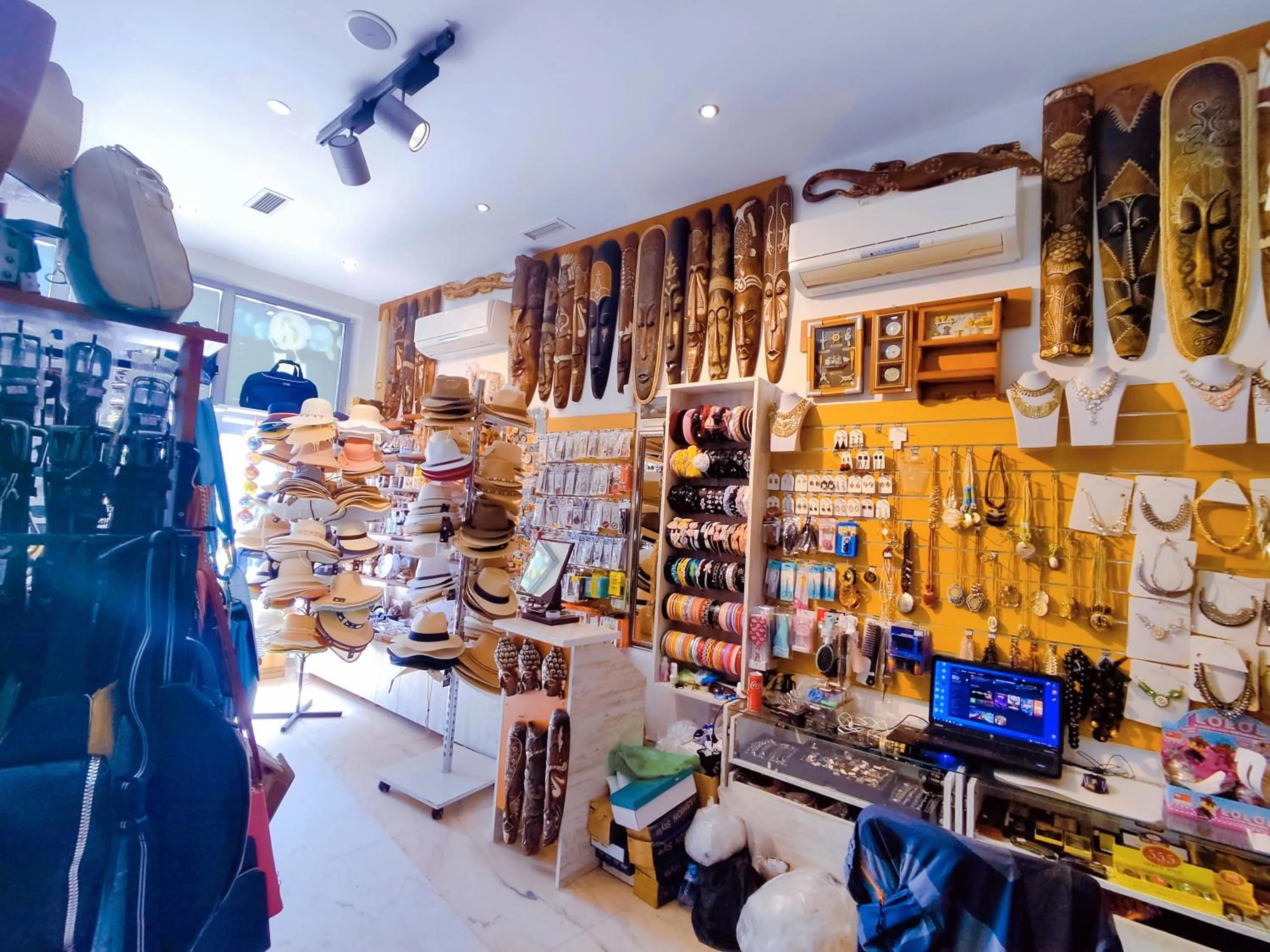 On-site shops in Moonlight Hotel - All Inclusive