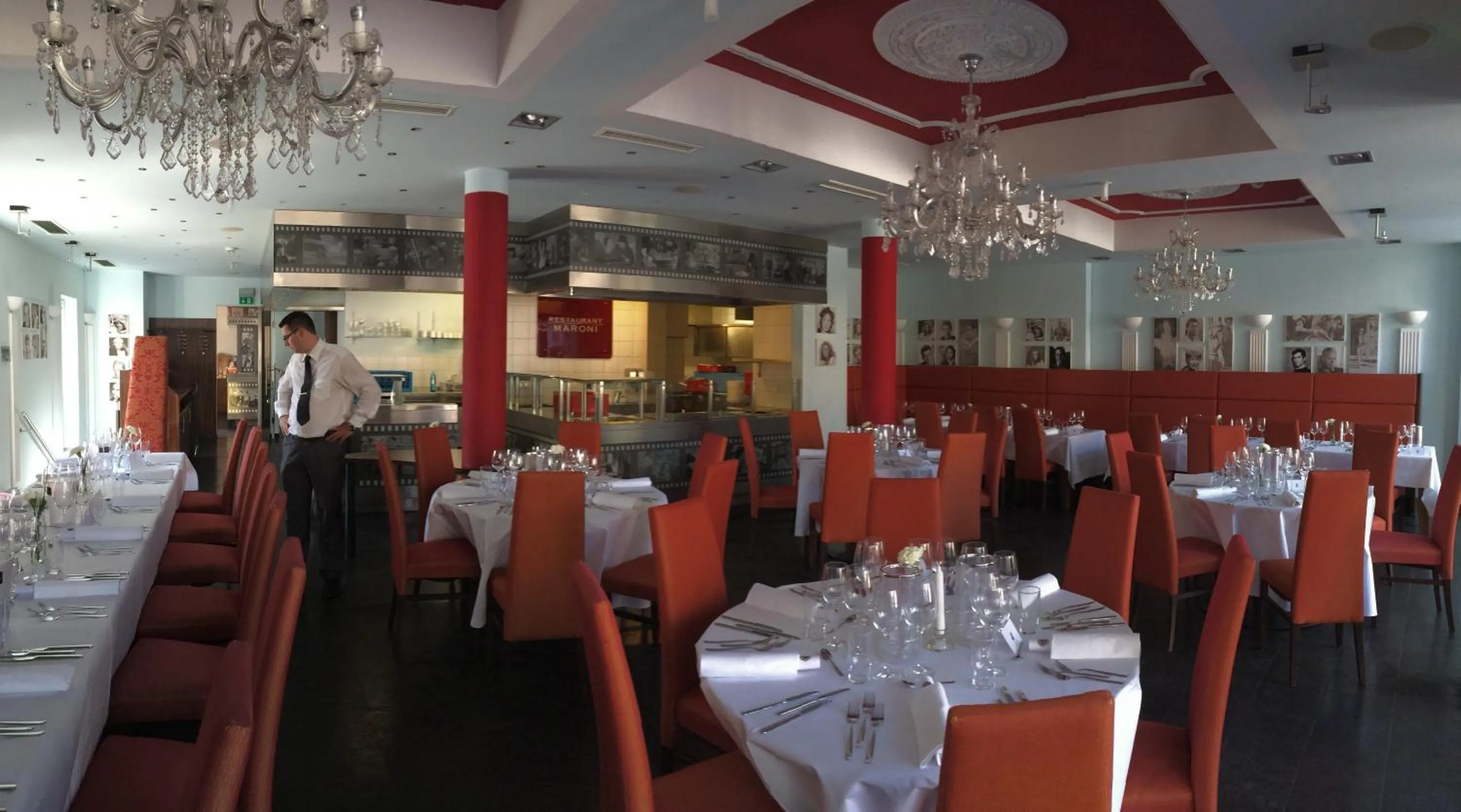 Banquet/Function facilities in CineHotel Maroni