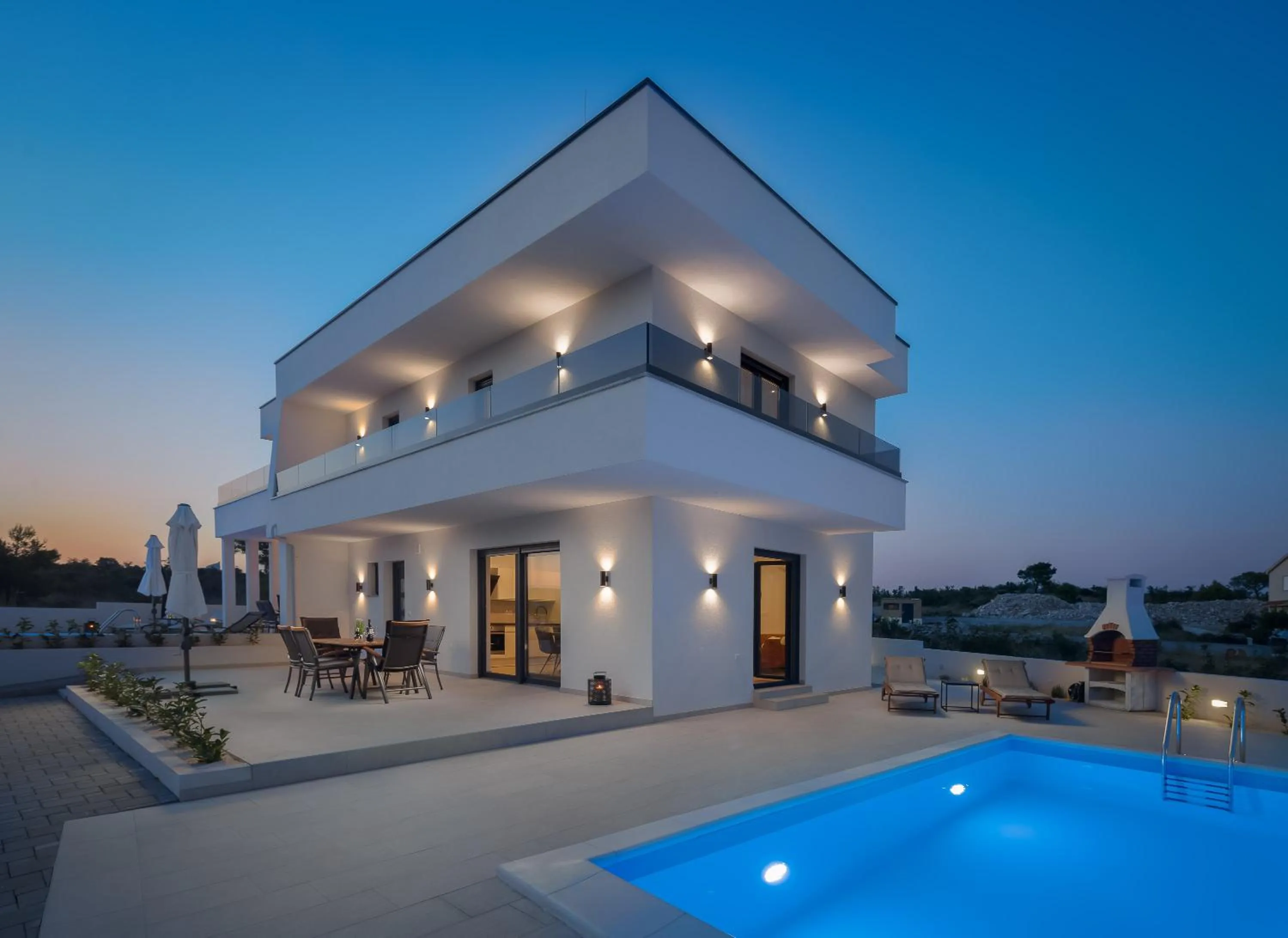 Property building in Villa Bettina