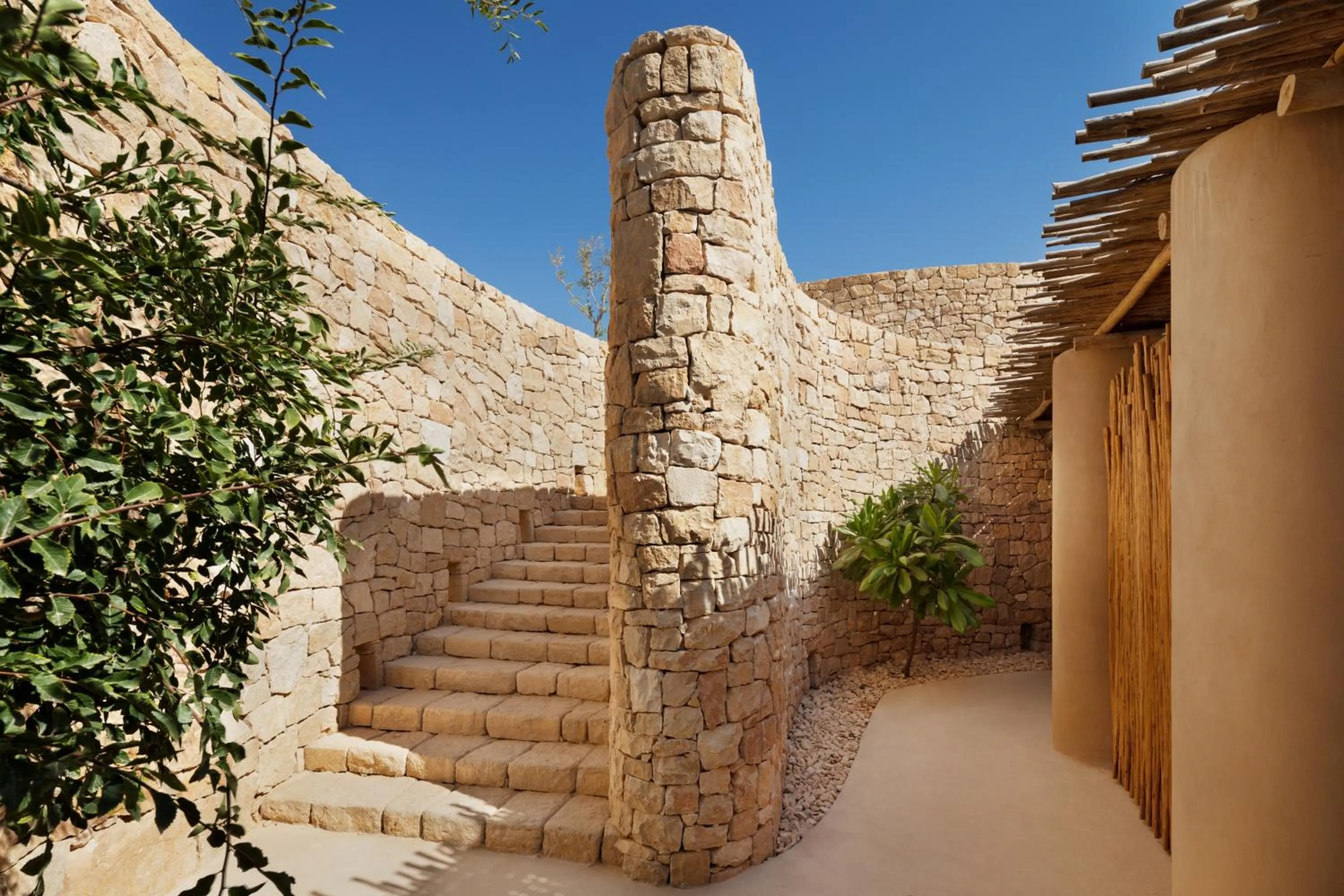Facade/entrance in Six Senses Shaharut