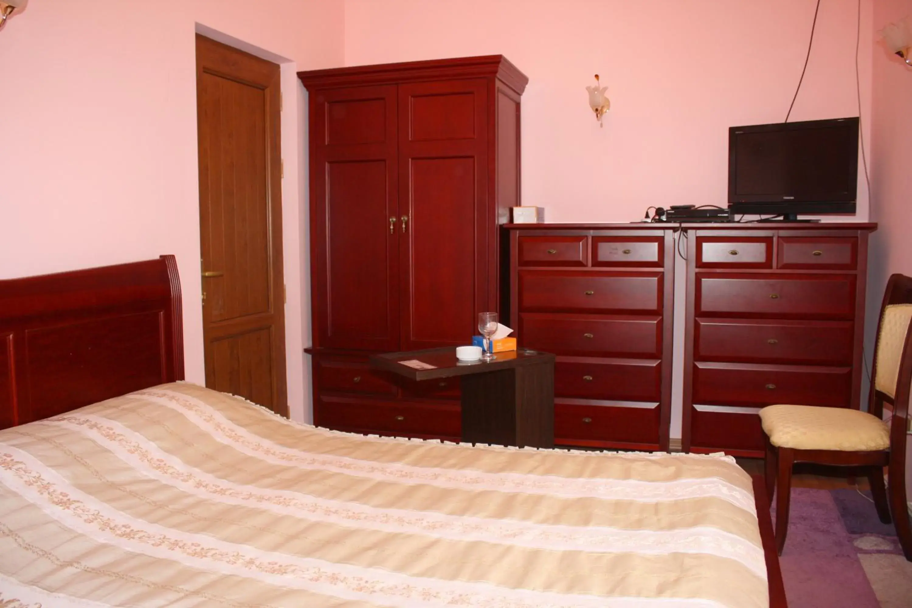 Standard Single Room in Christy Hotel Standard Single Room in Christy Hotel