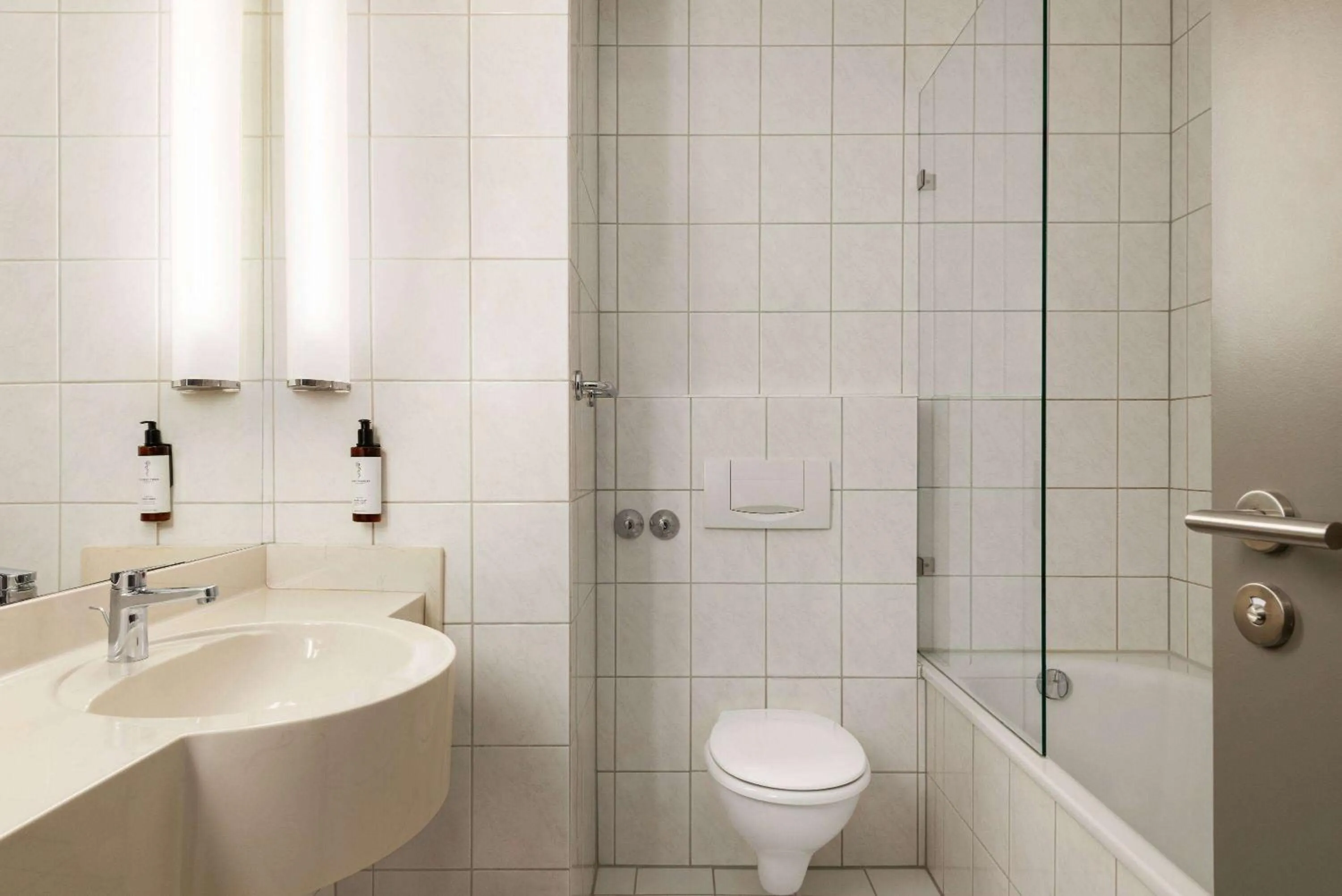 Bathroom in Vienna House Easy by Wyndham Castrop-Rauxel