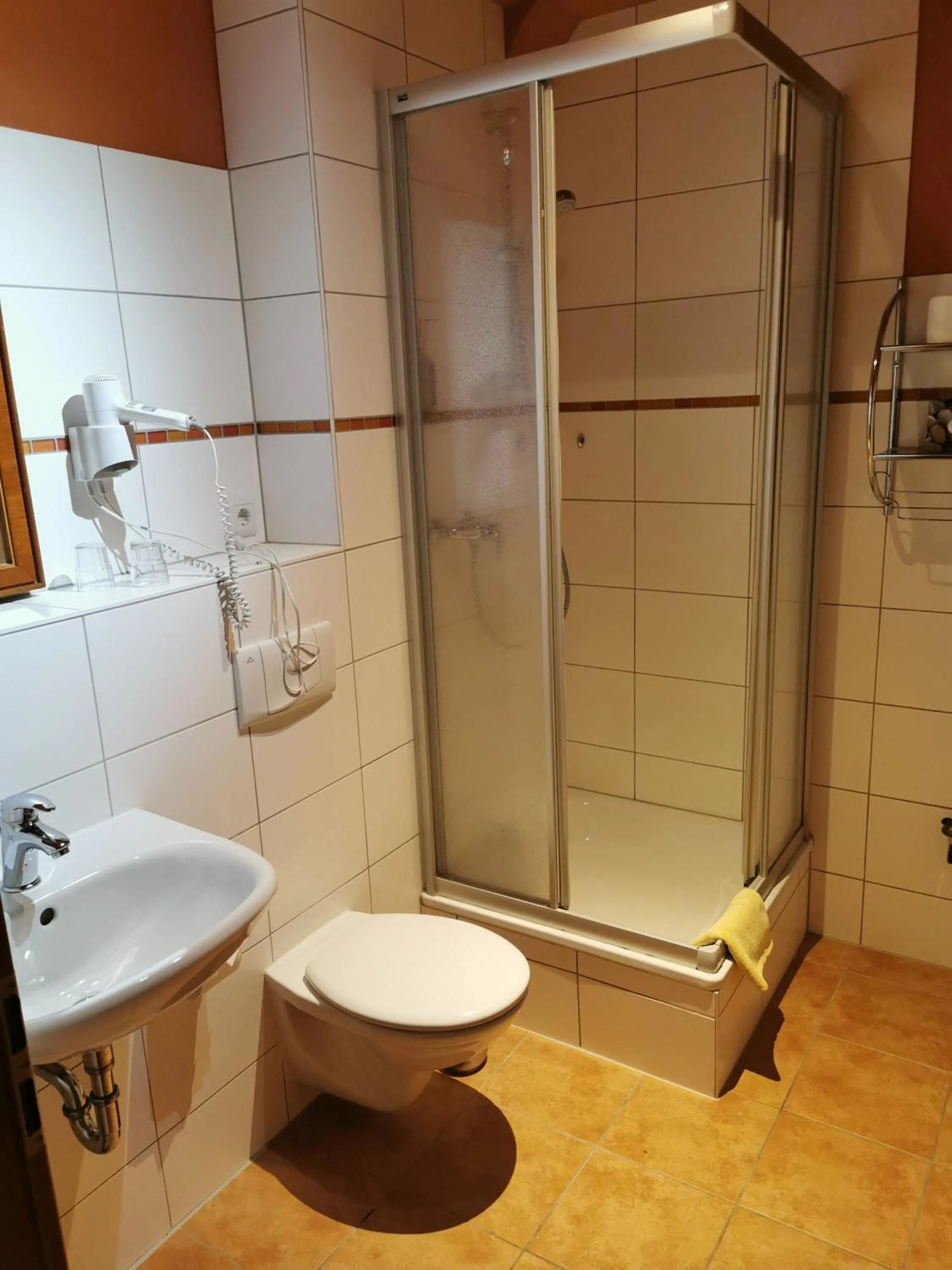 Bathroom in Gasthof Alter Felsenkeller