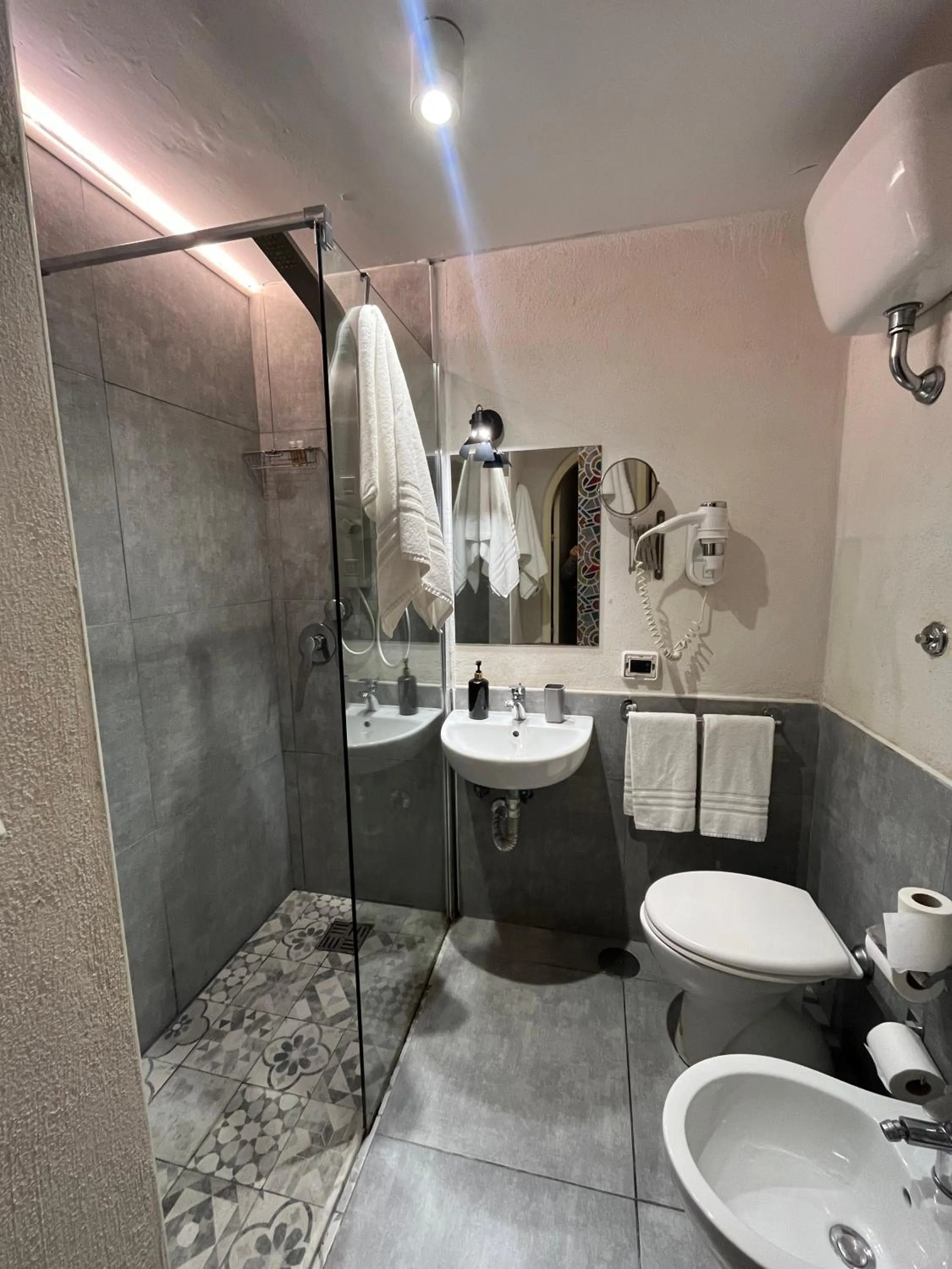 Bathroom in H Rooms boutique Hotel