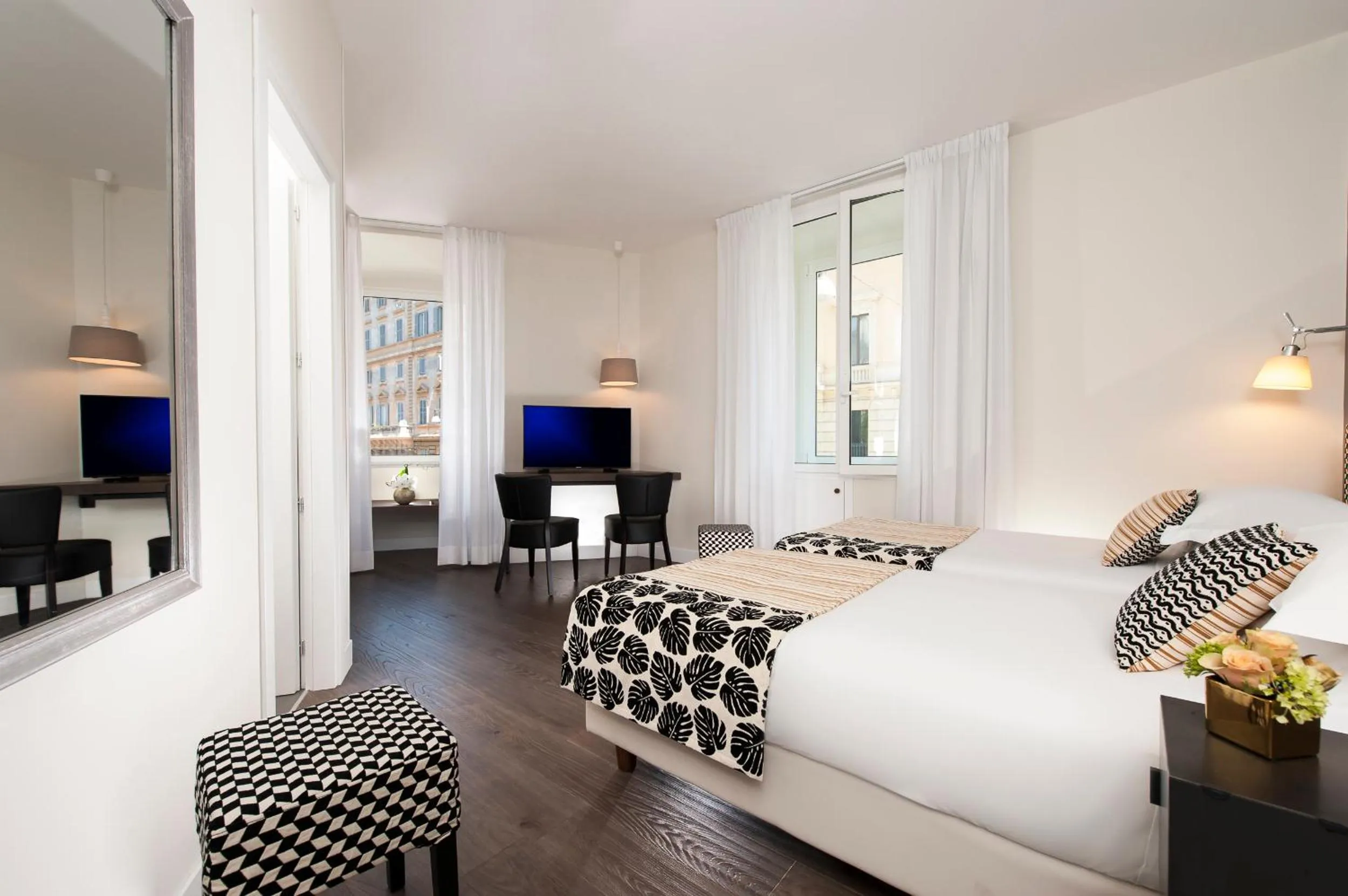 Photo of the whole room, Bed in Charme 308