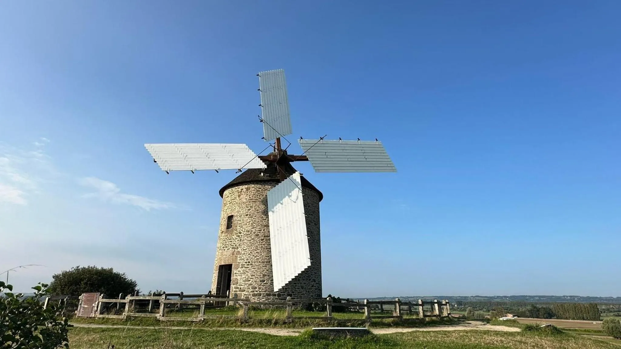 Nearby landmark in La Bastide du Moulin - Mont St Michel